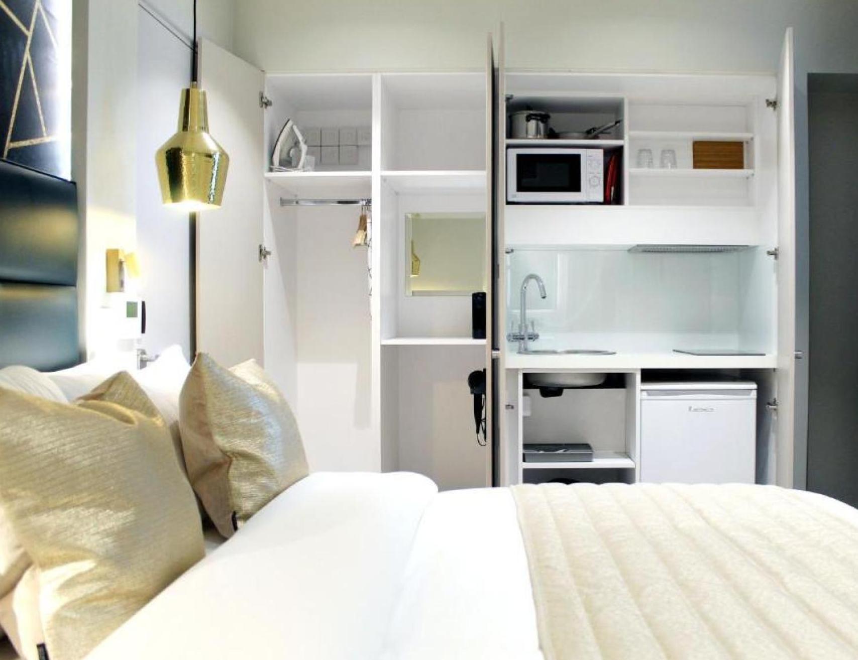 Double Studio (Lower Ground Floor, No Window)