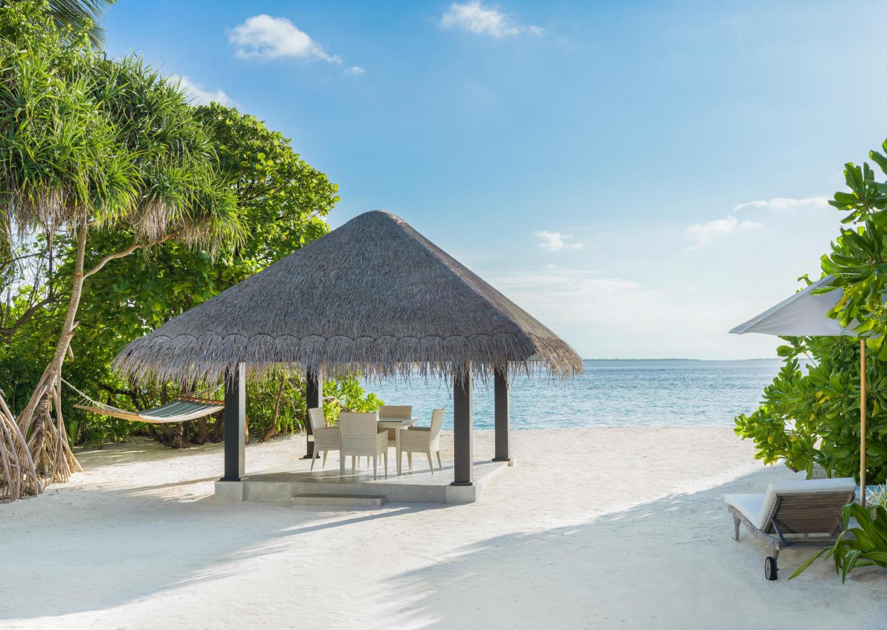Deluxe Beach Villa with Private Pool I Personal Butler & Private Beach Access I Kids Club Access I Group Yoga Session I Non-Motorized Water Sports including Snorkeling Gear - Photo 3