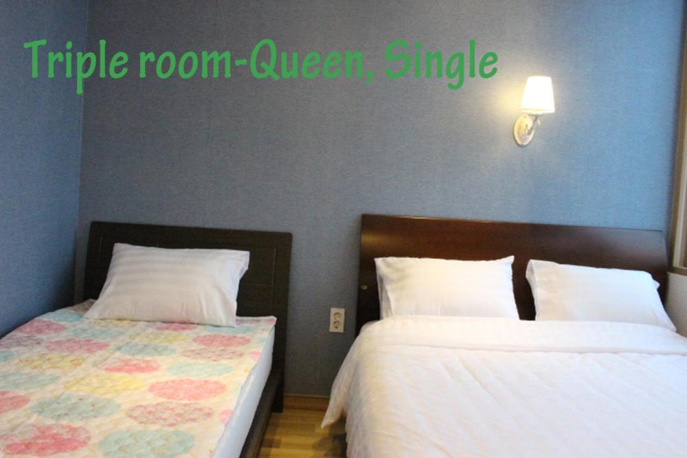 Triple Room with Private Bathroom - Photo 4