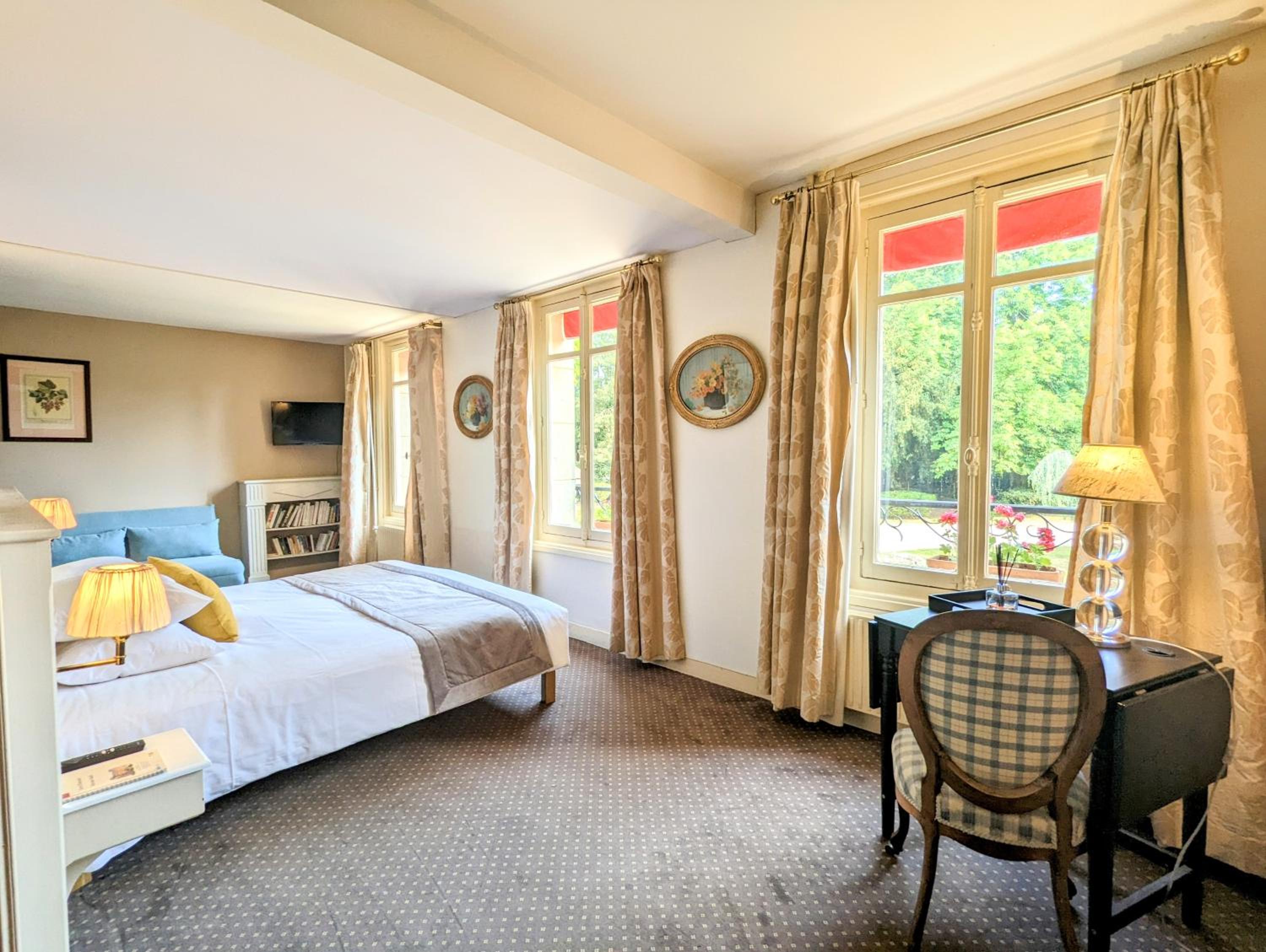 Suite with Garden View - Photo 5