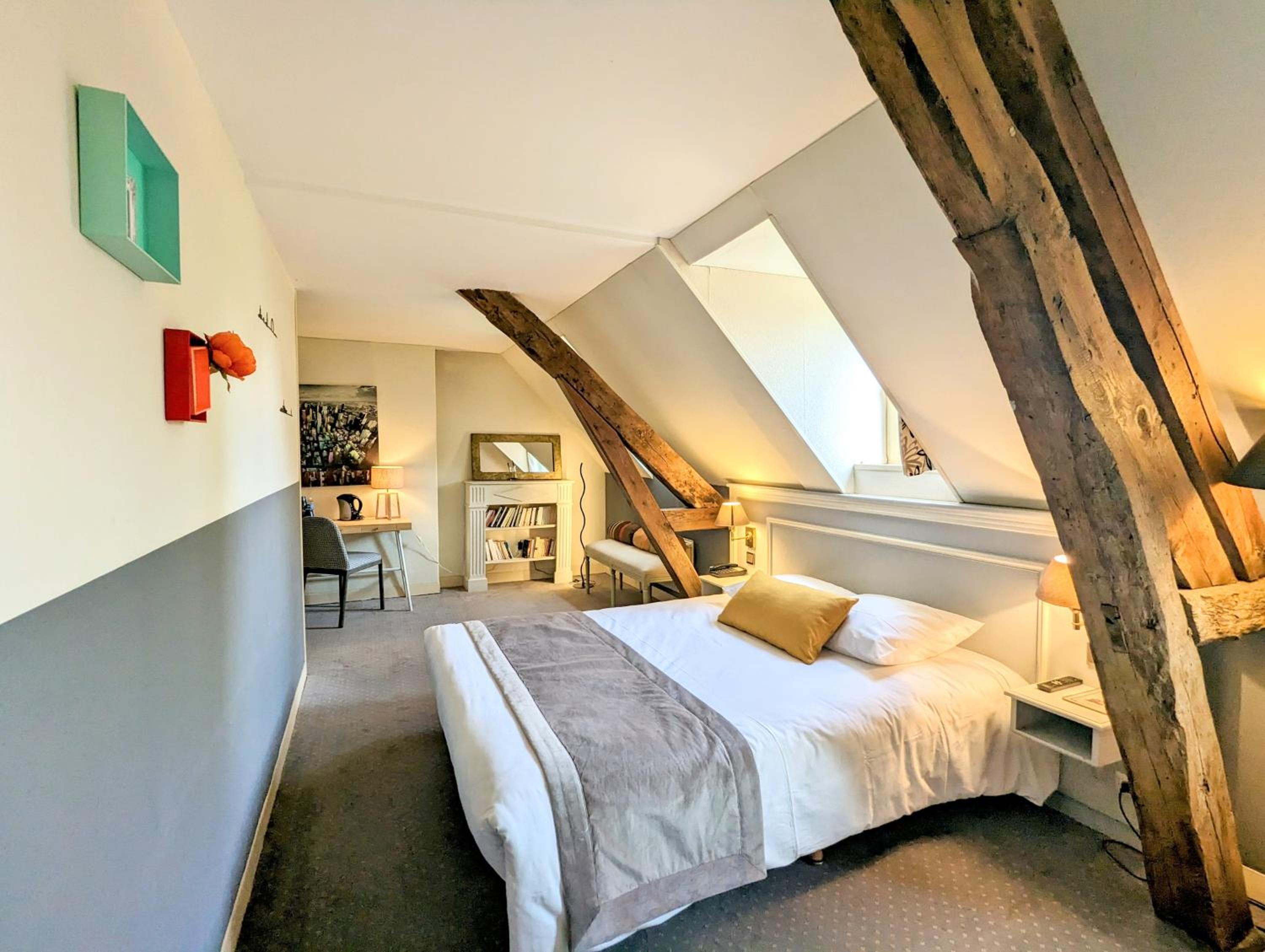 Suite with Garden View - Photo 4