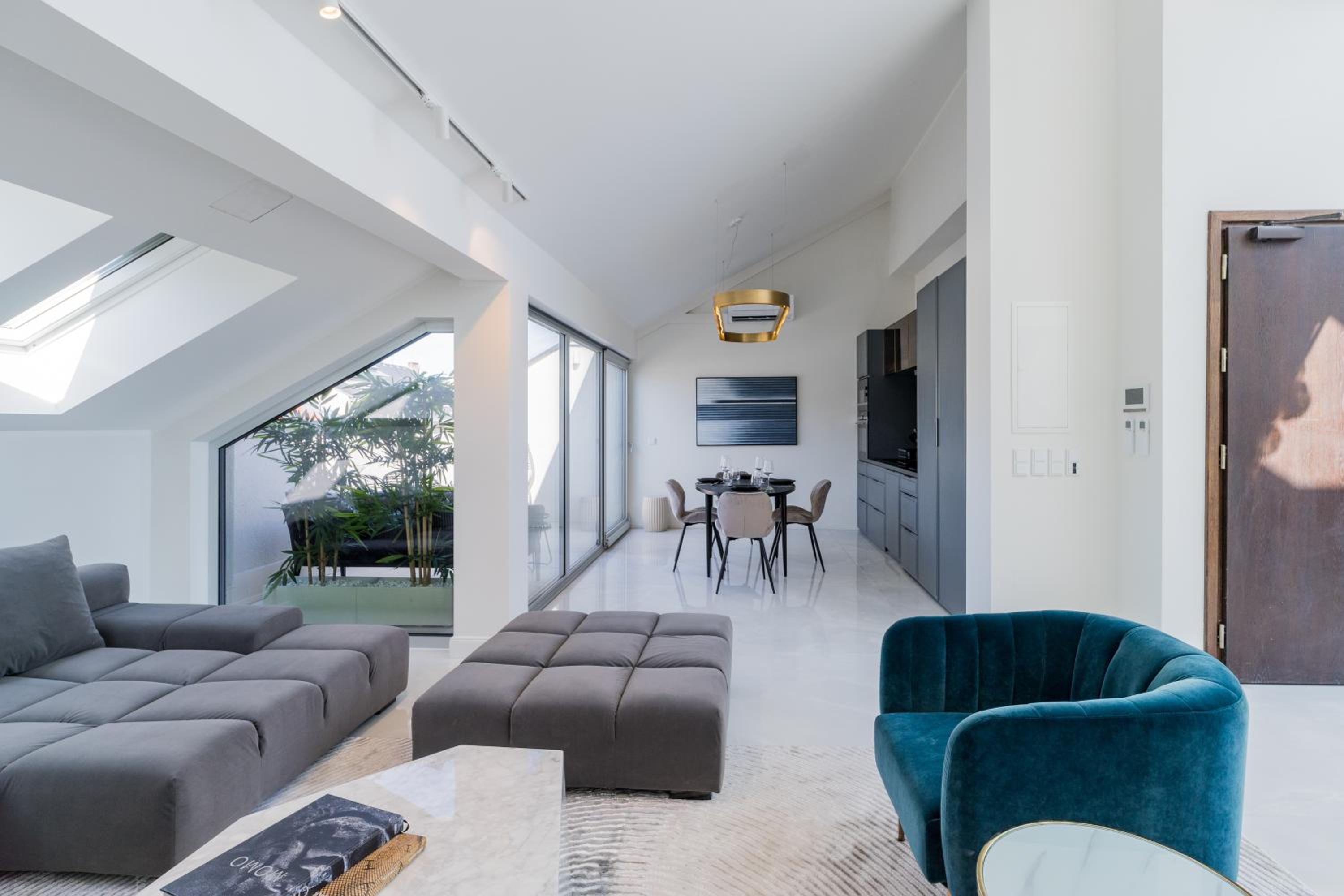 Penthouse Apartment photo 2