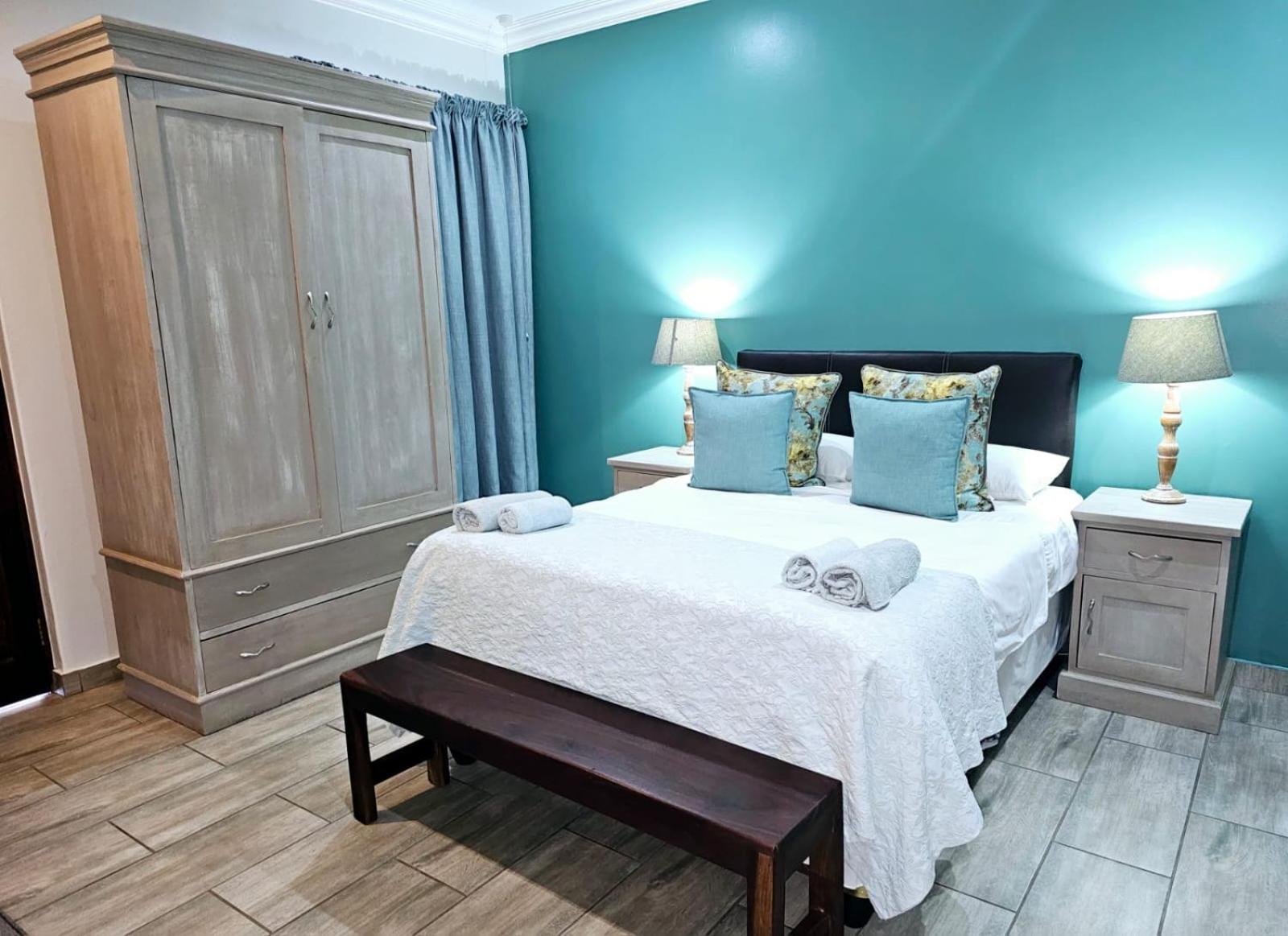 Queen Room