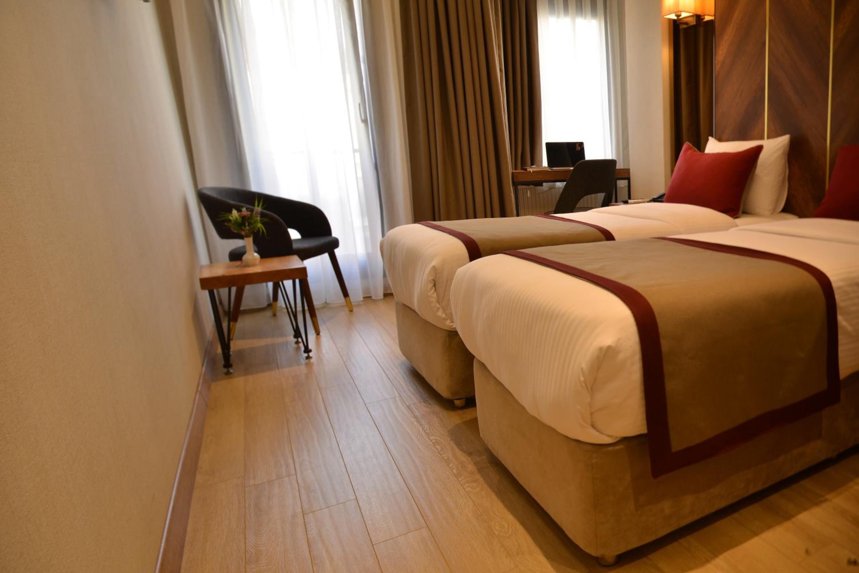 Twin Room with Terrace photo 1