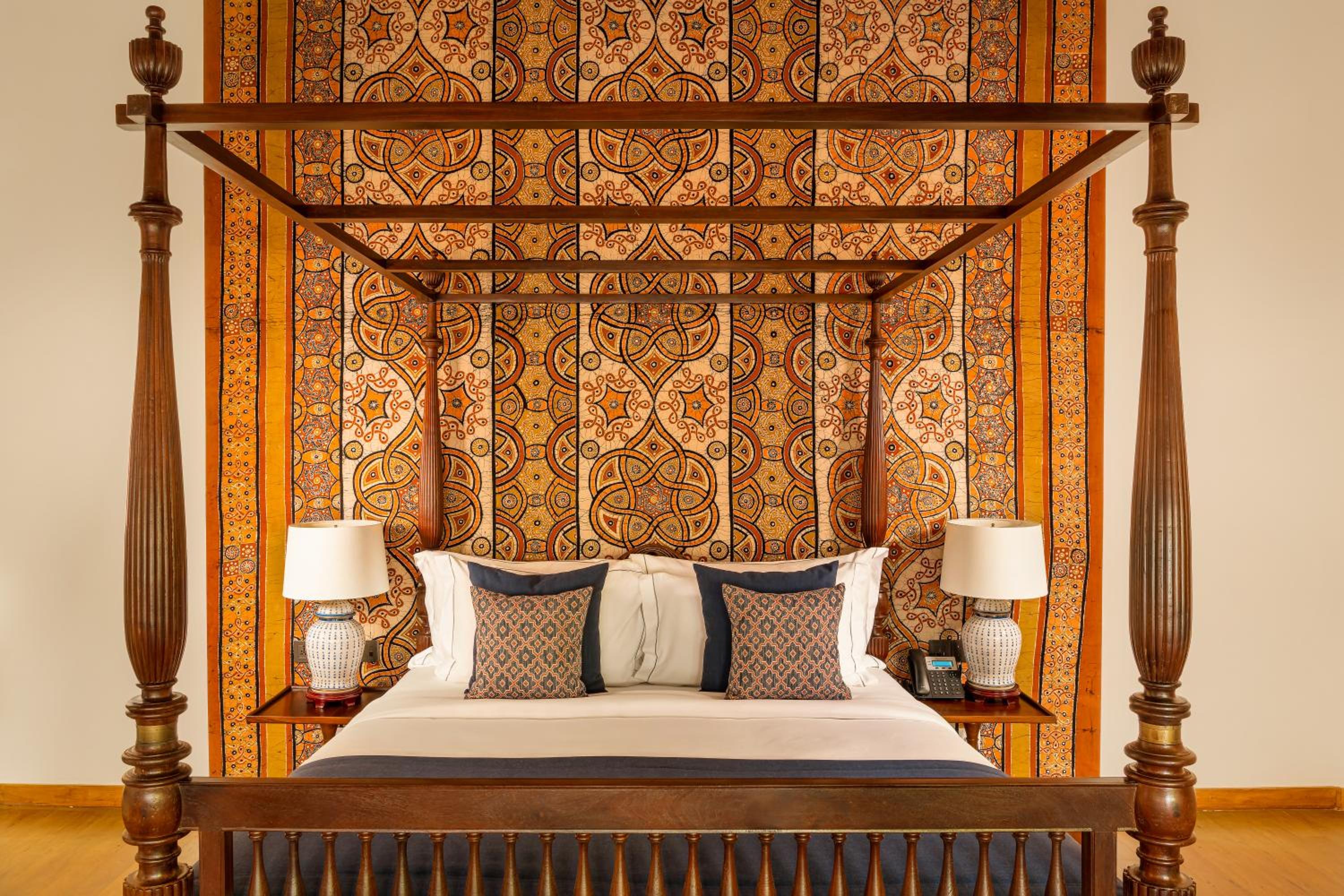 Deluxe King Room photo 1