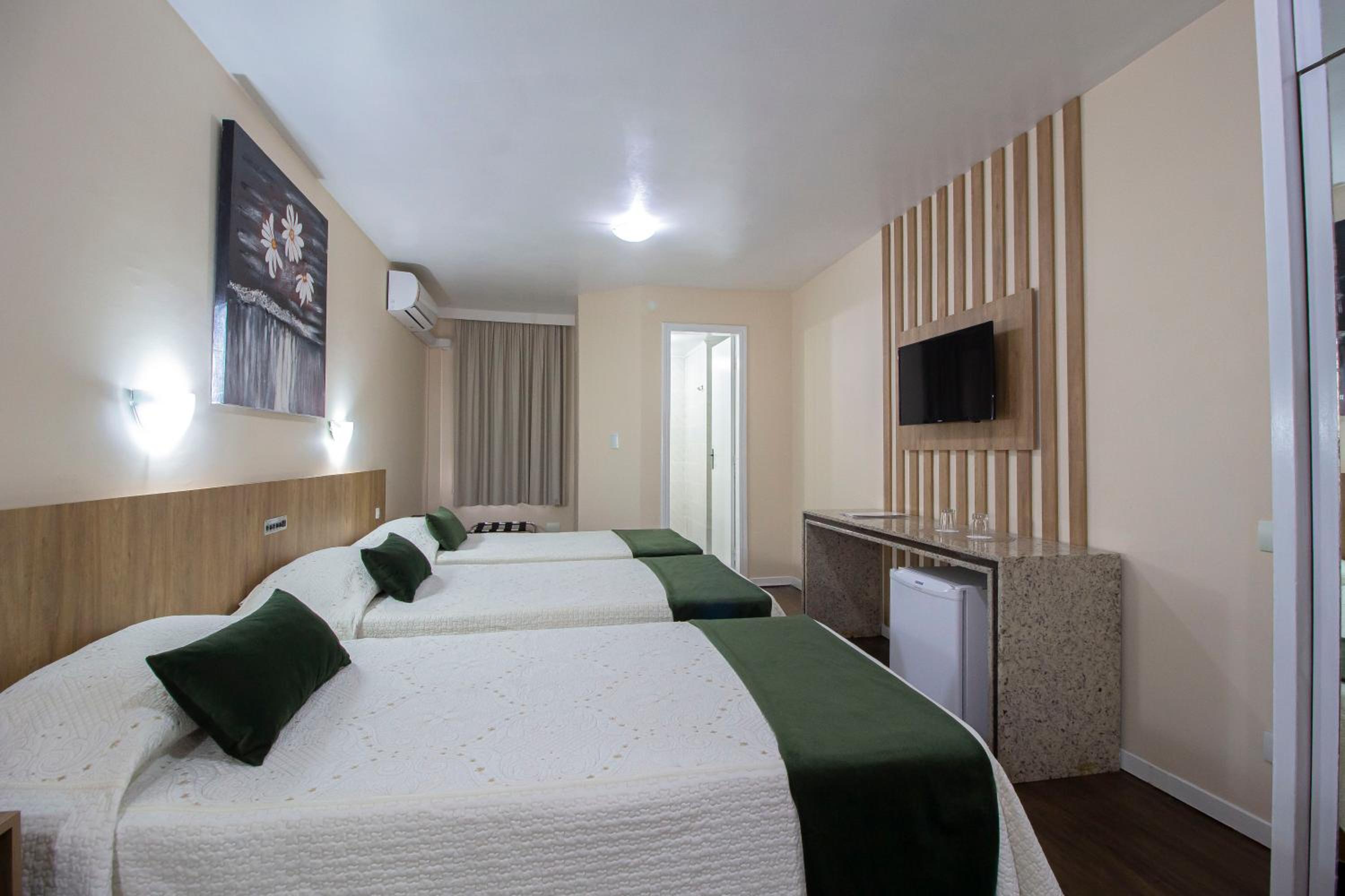 Hotel Nacional Inn Curitiba Torres — Standard Triple Room with Single Beds