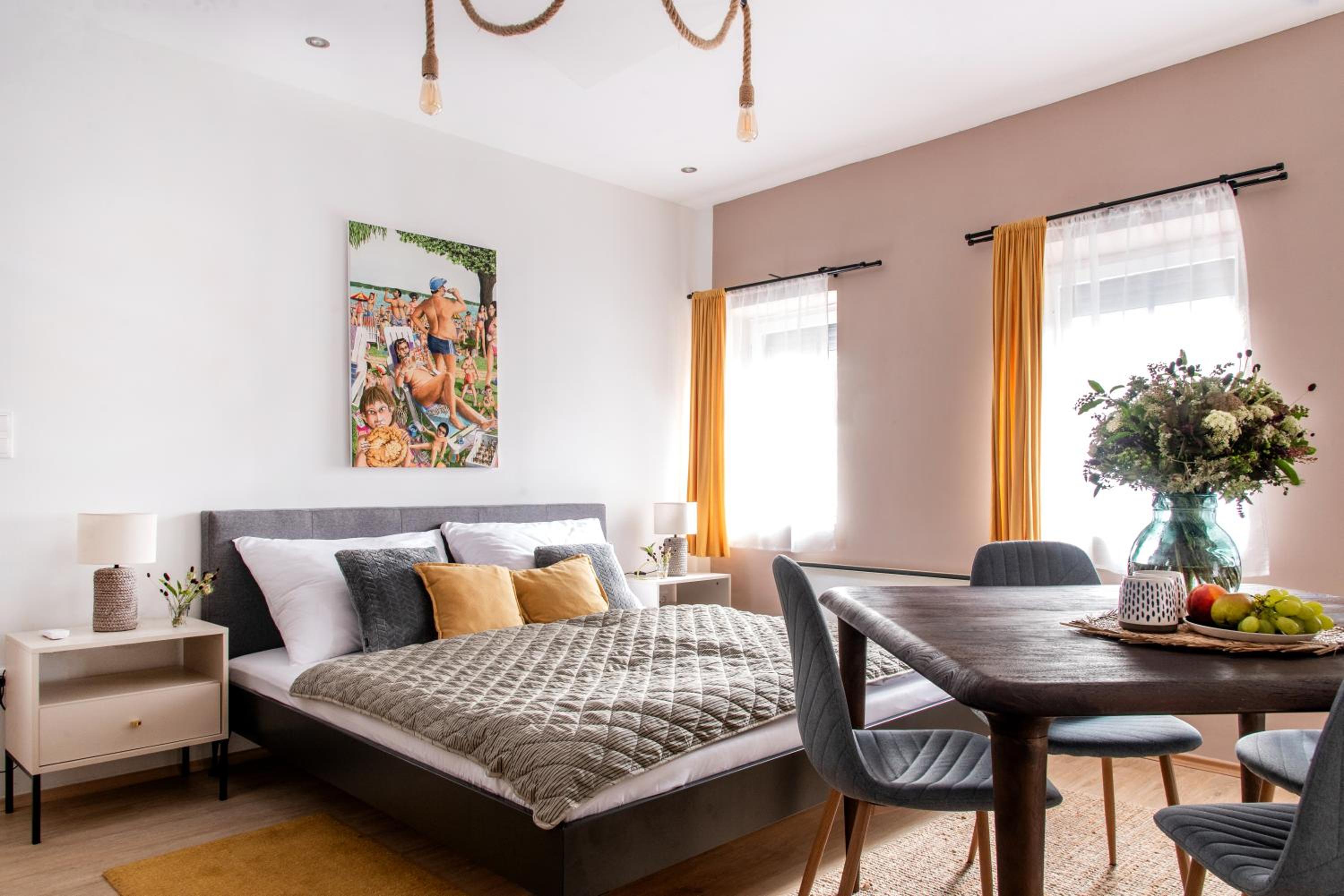 Four-Bedroom House - Photo 3