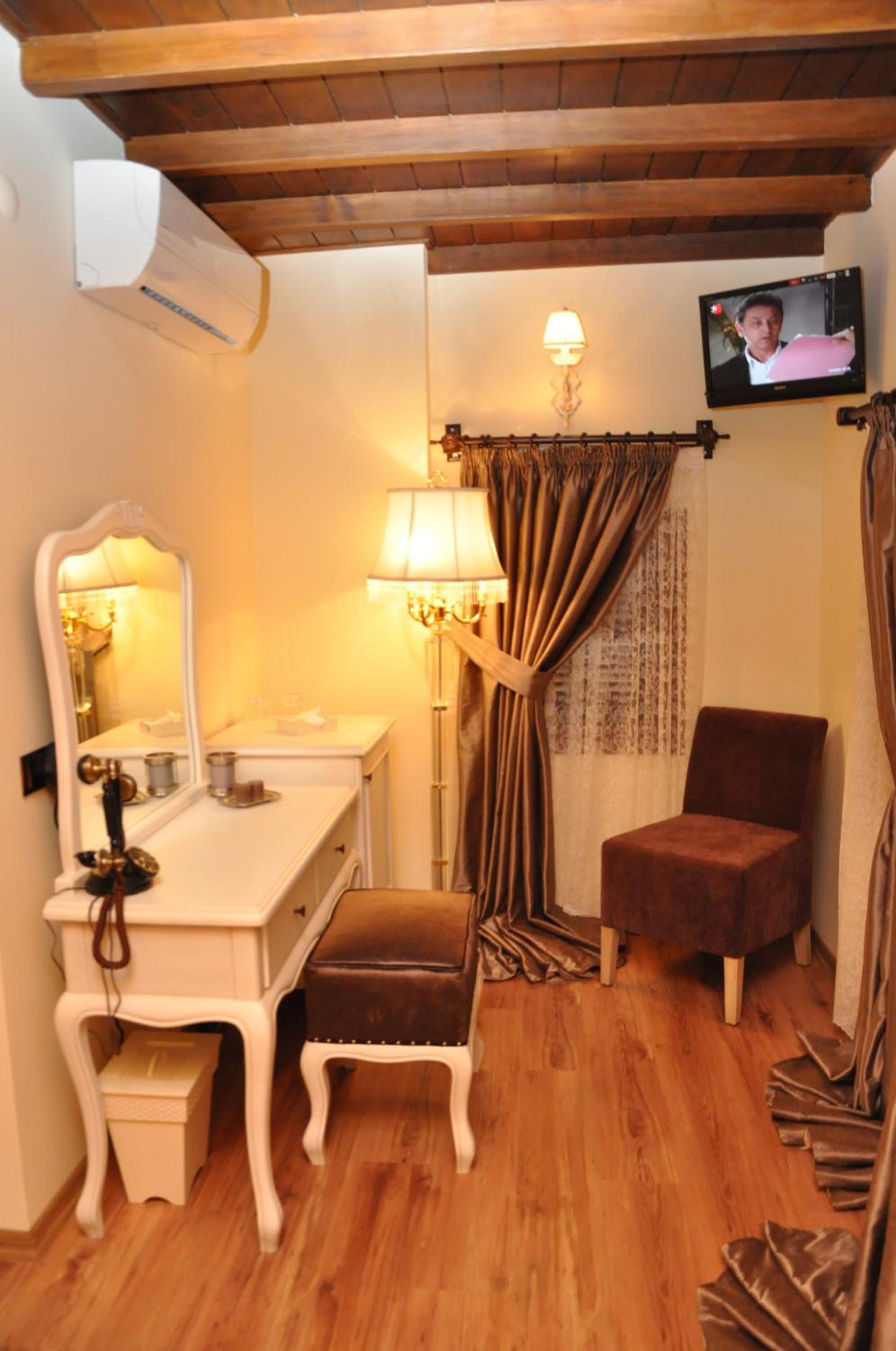 Double Room with Sea View - Photo 6