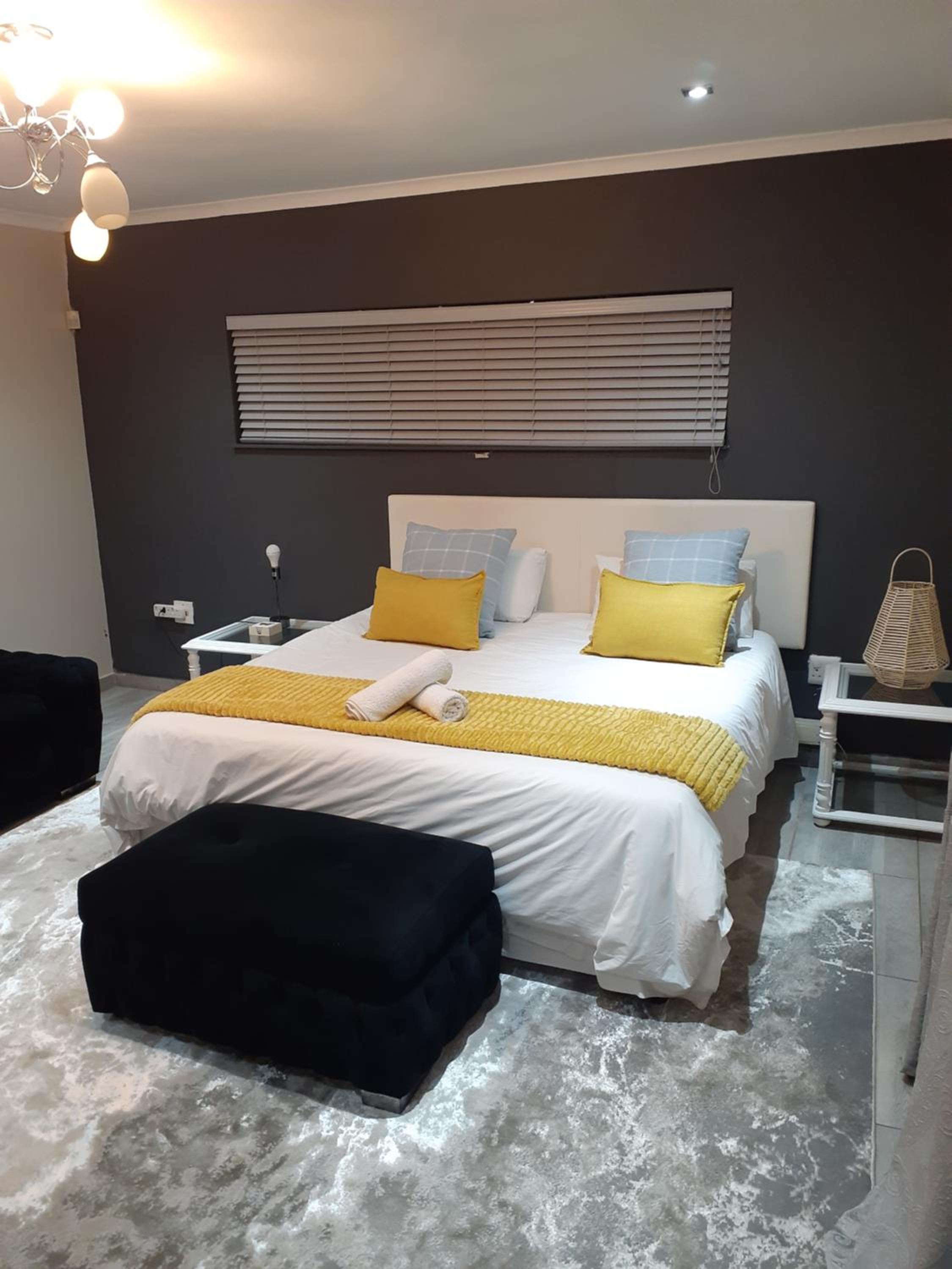 Deluxe Family Room photo 1