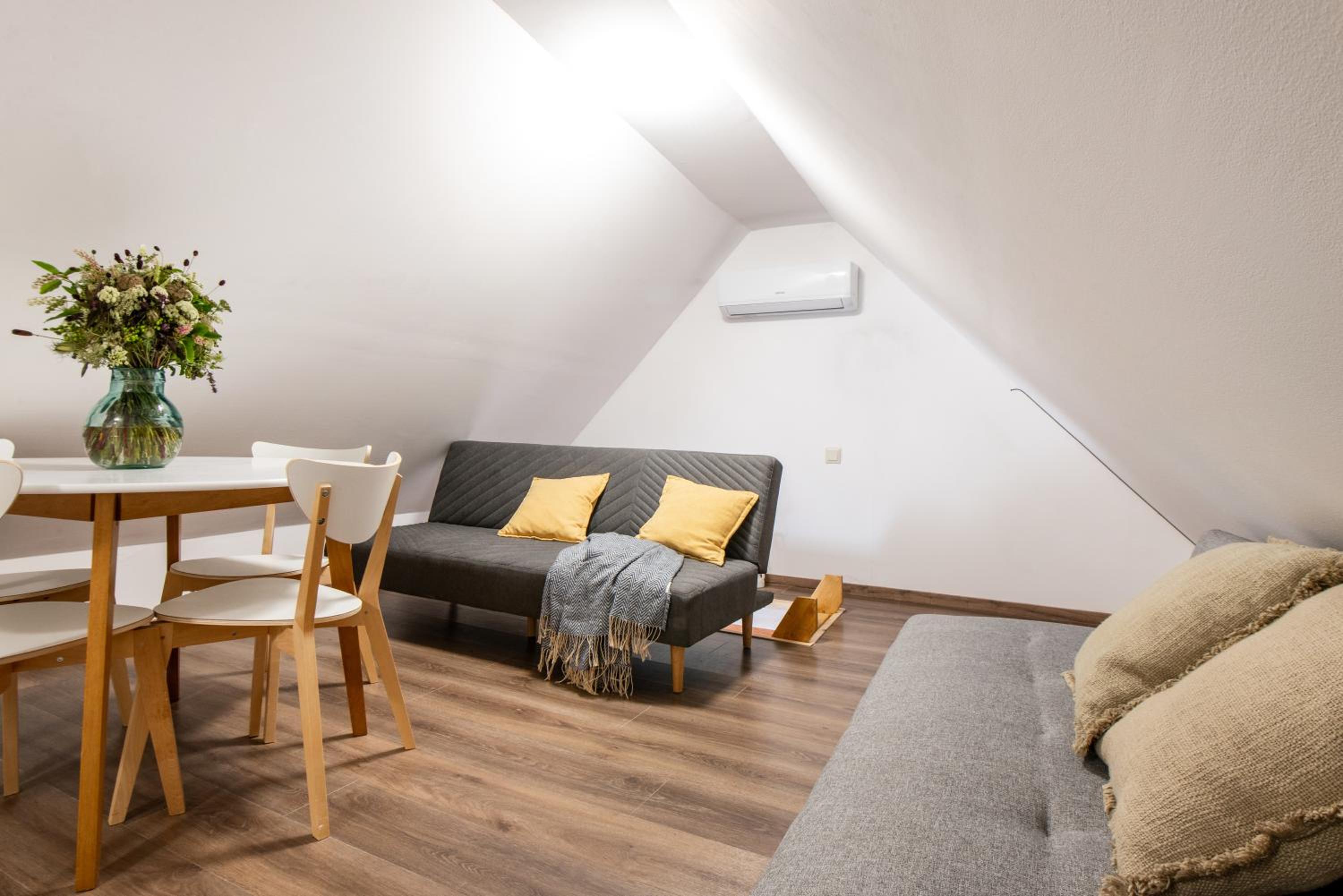 Four-Bedroom House - Photo 15