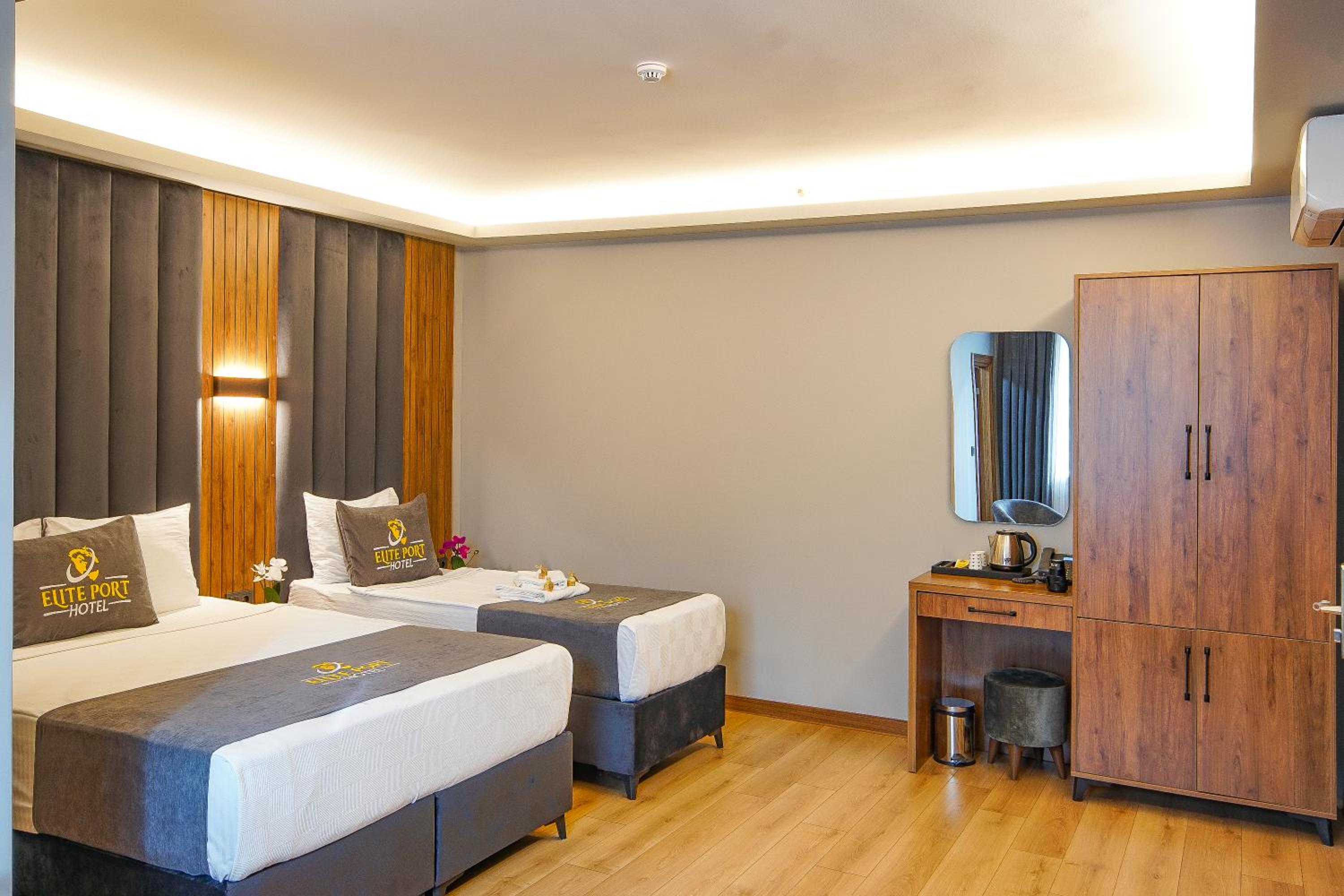 Superior Twin Room photo 2