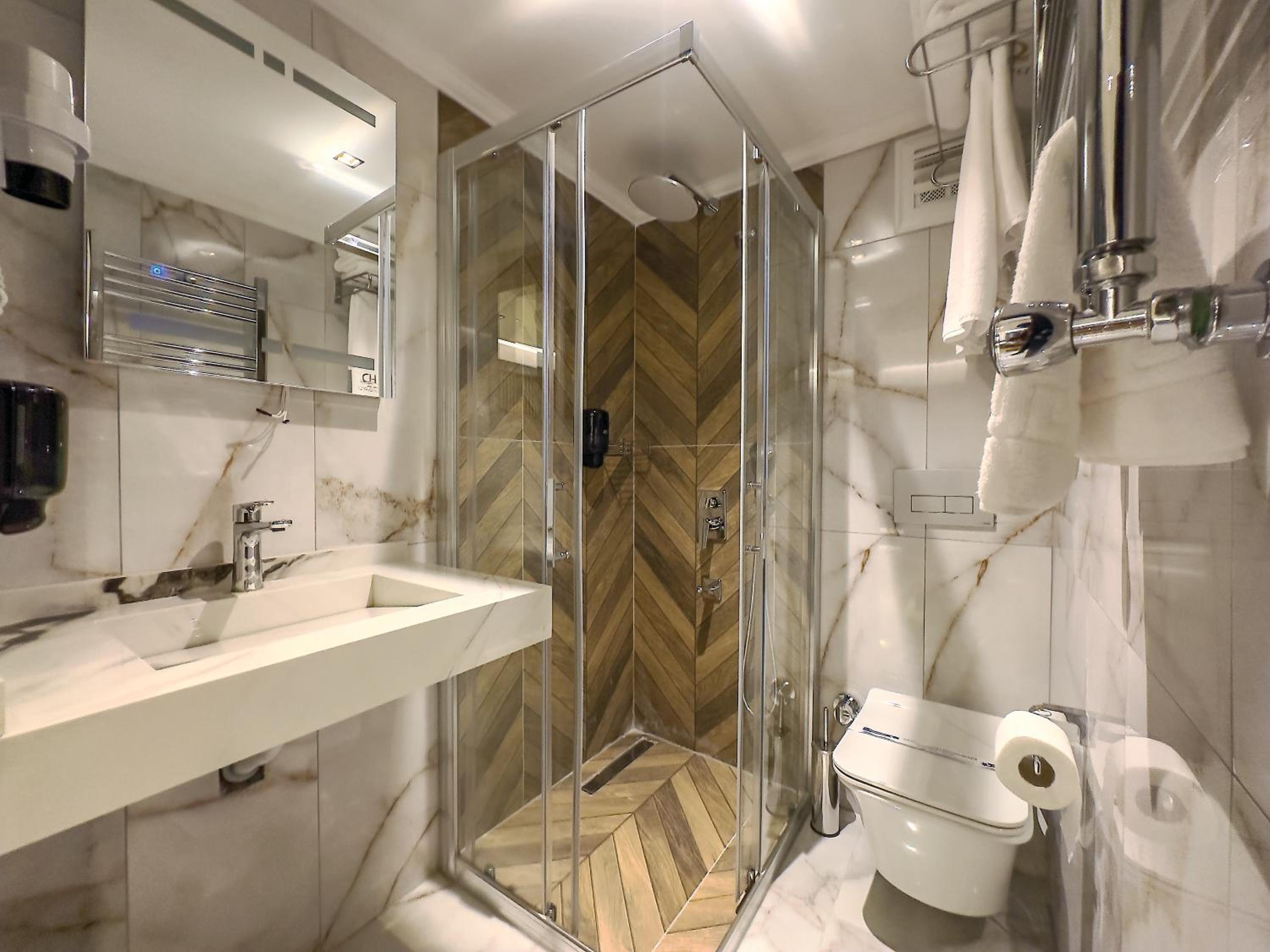 Standard Triple Room photo 2