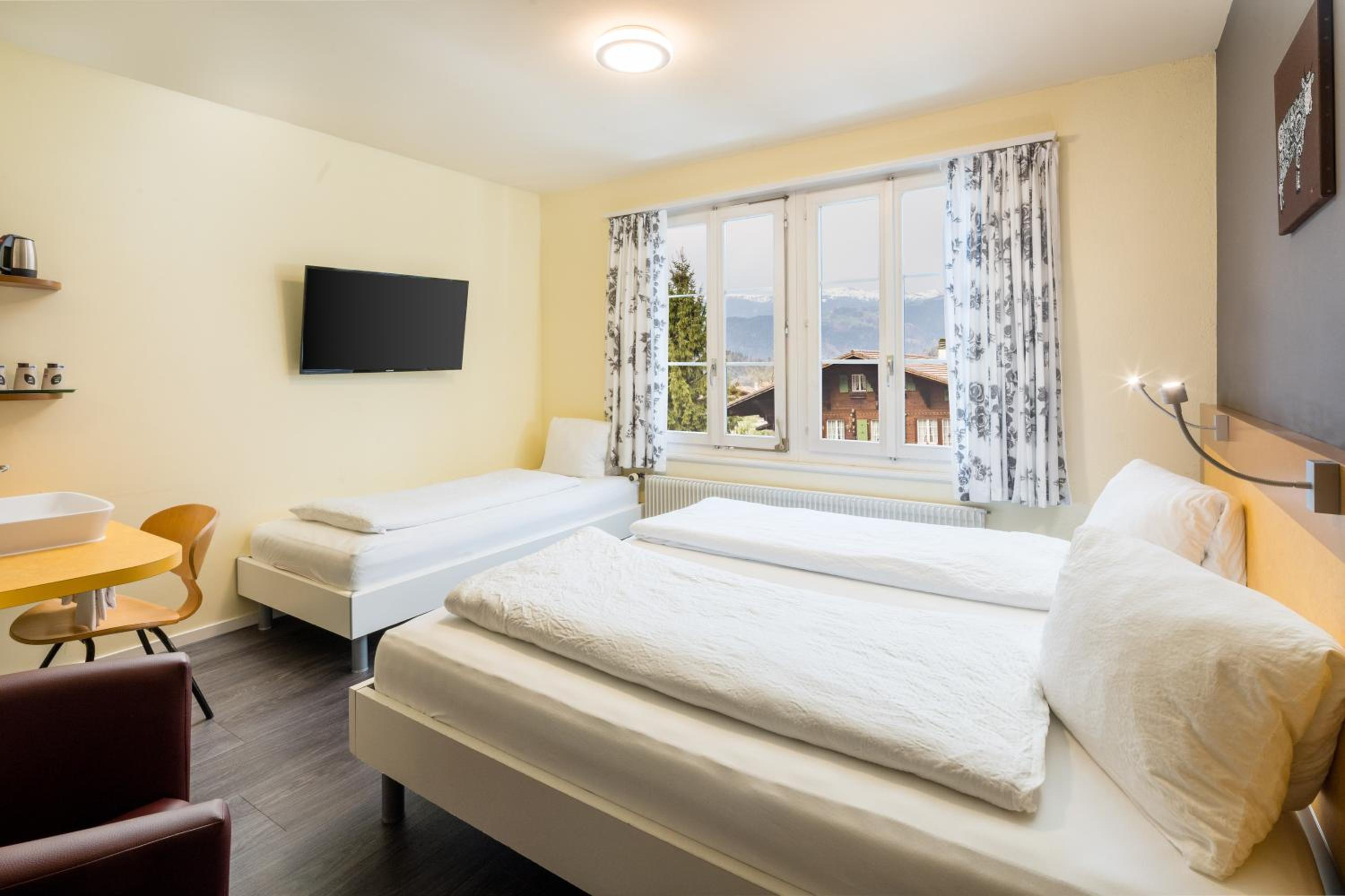 Triple Room with Bathroom photo 2