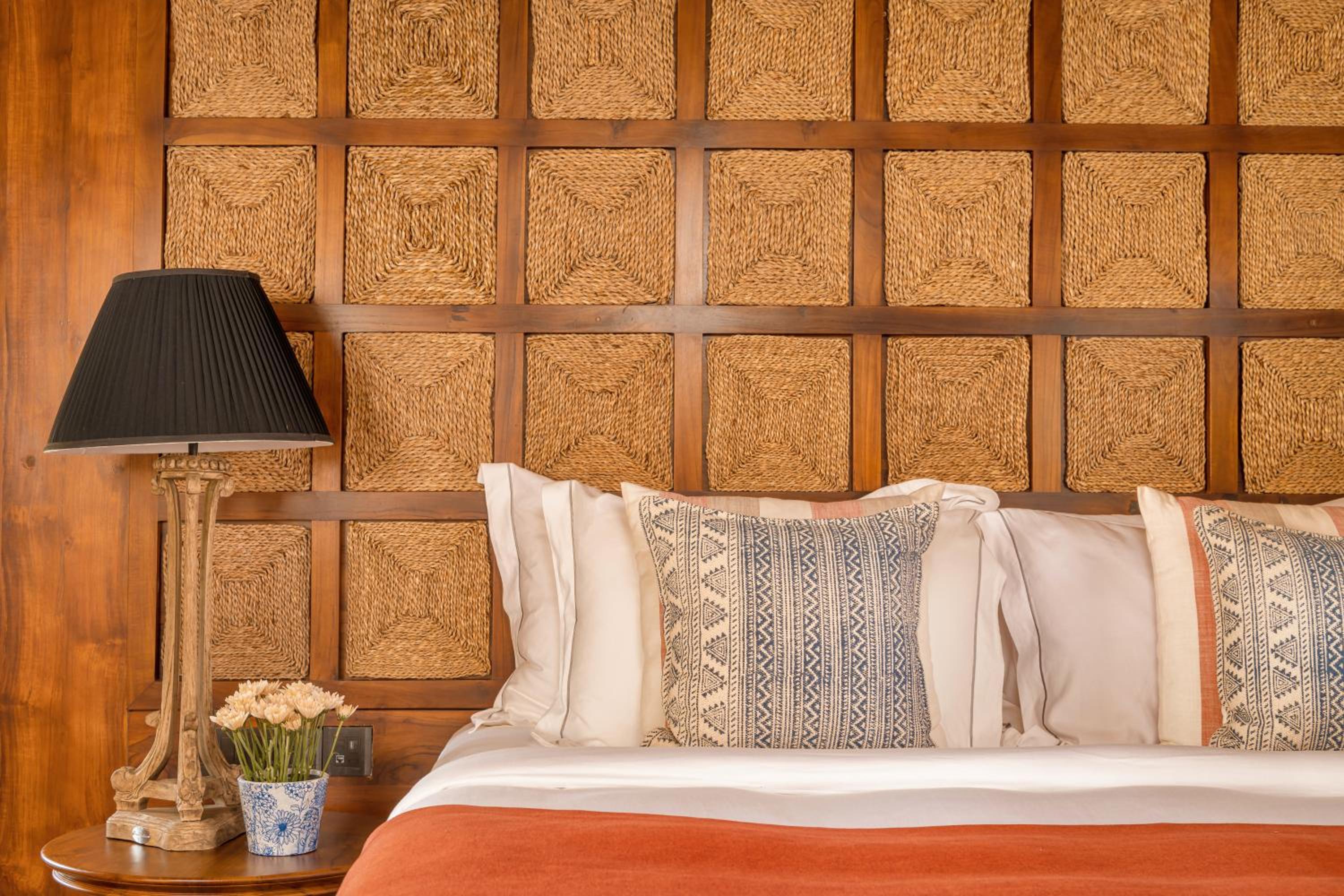 Deluxe King Room photo 2