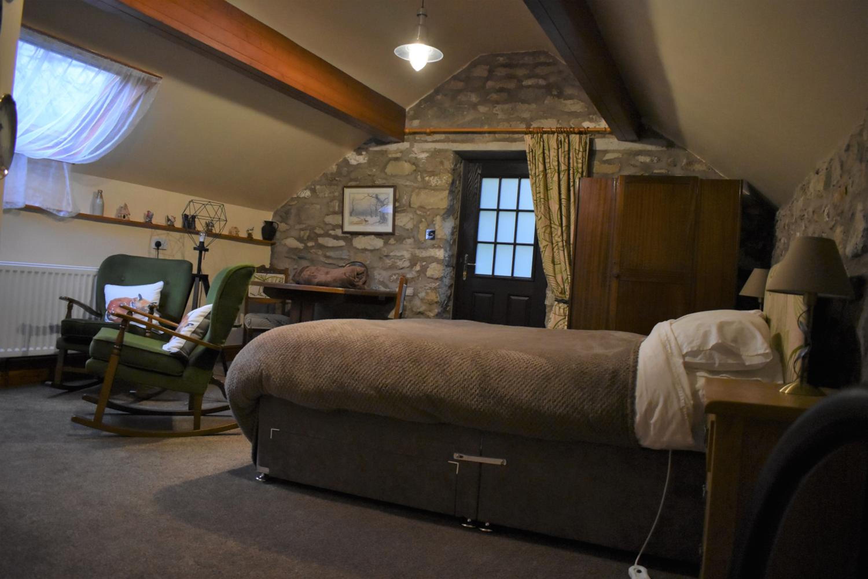 Three-Bedroom House photo 1