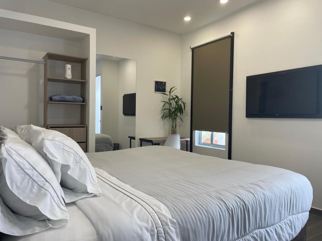 Double Room With Private Bathroom photo 3