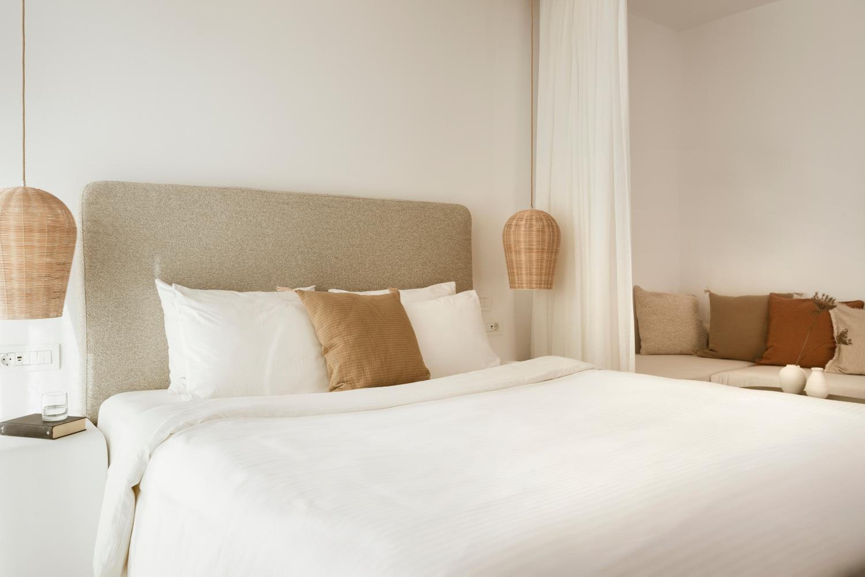 Suite with Sea View and Individual Pool - Photo 6