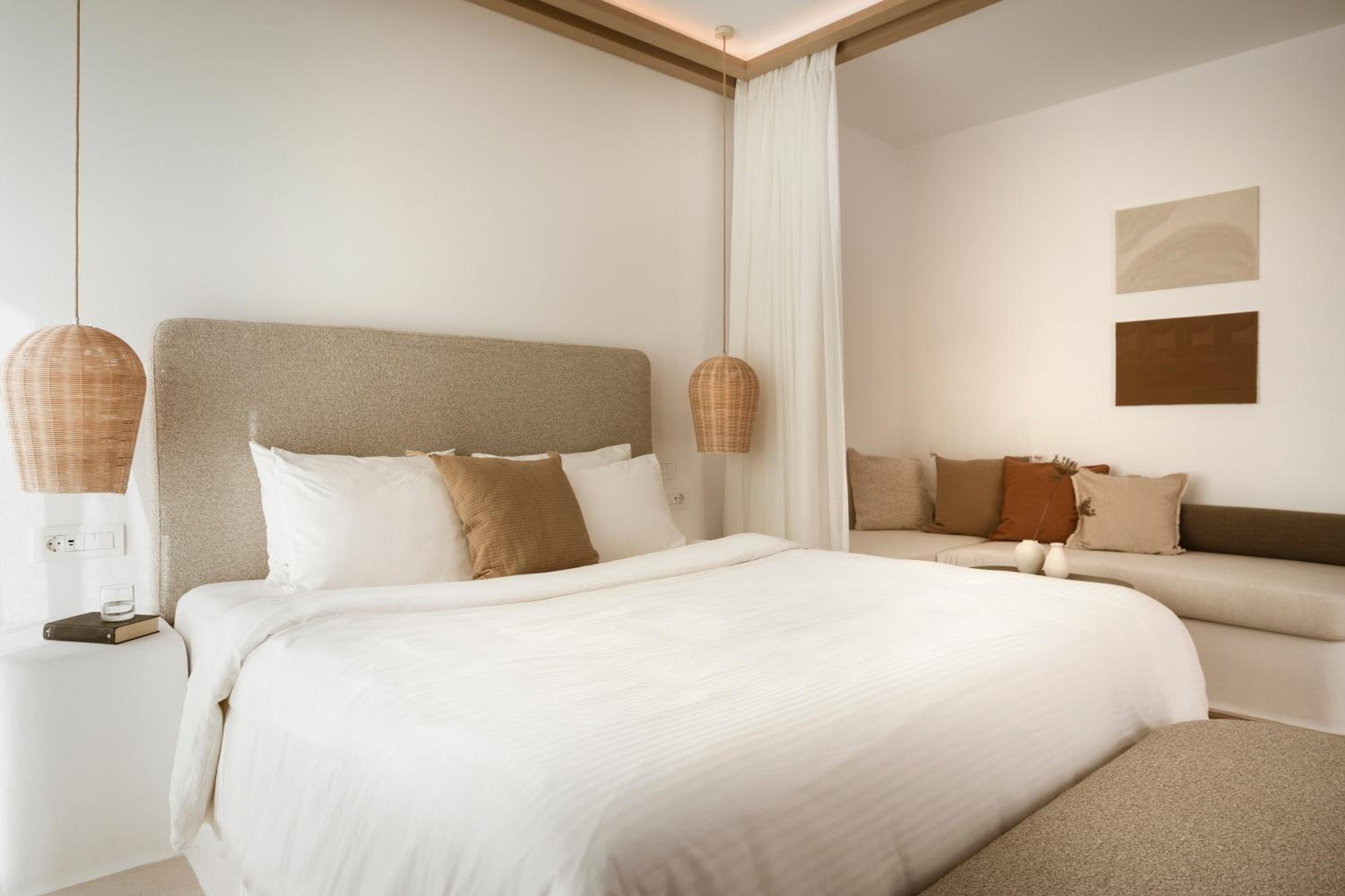 Suite with Sea View and Individual Pool - Photo 22