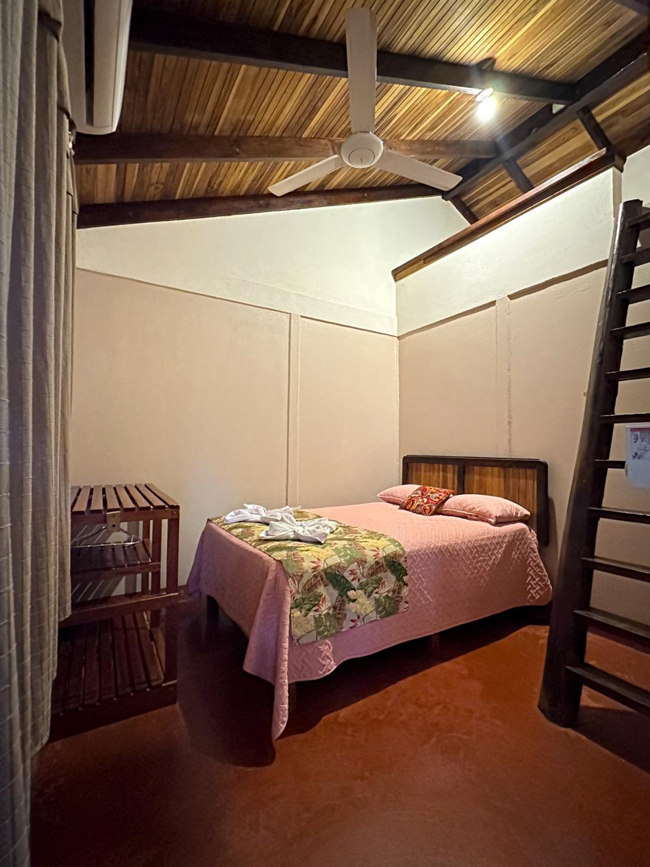 Double or Twin Room with Private Bathroom