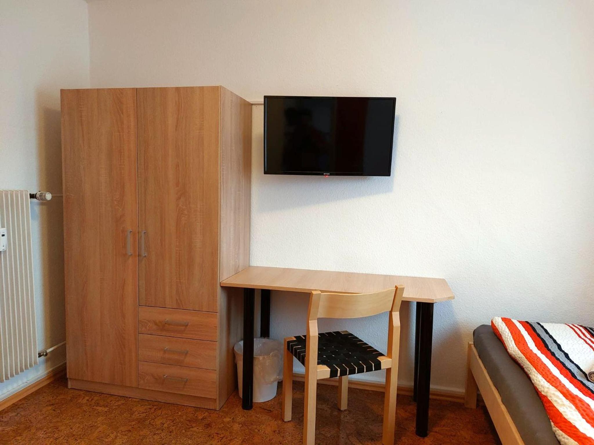 Small Single Room photo 3