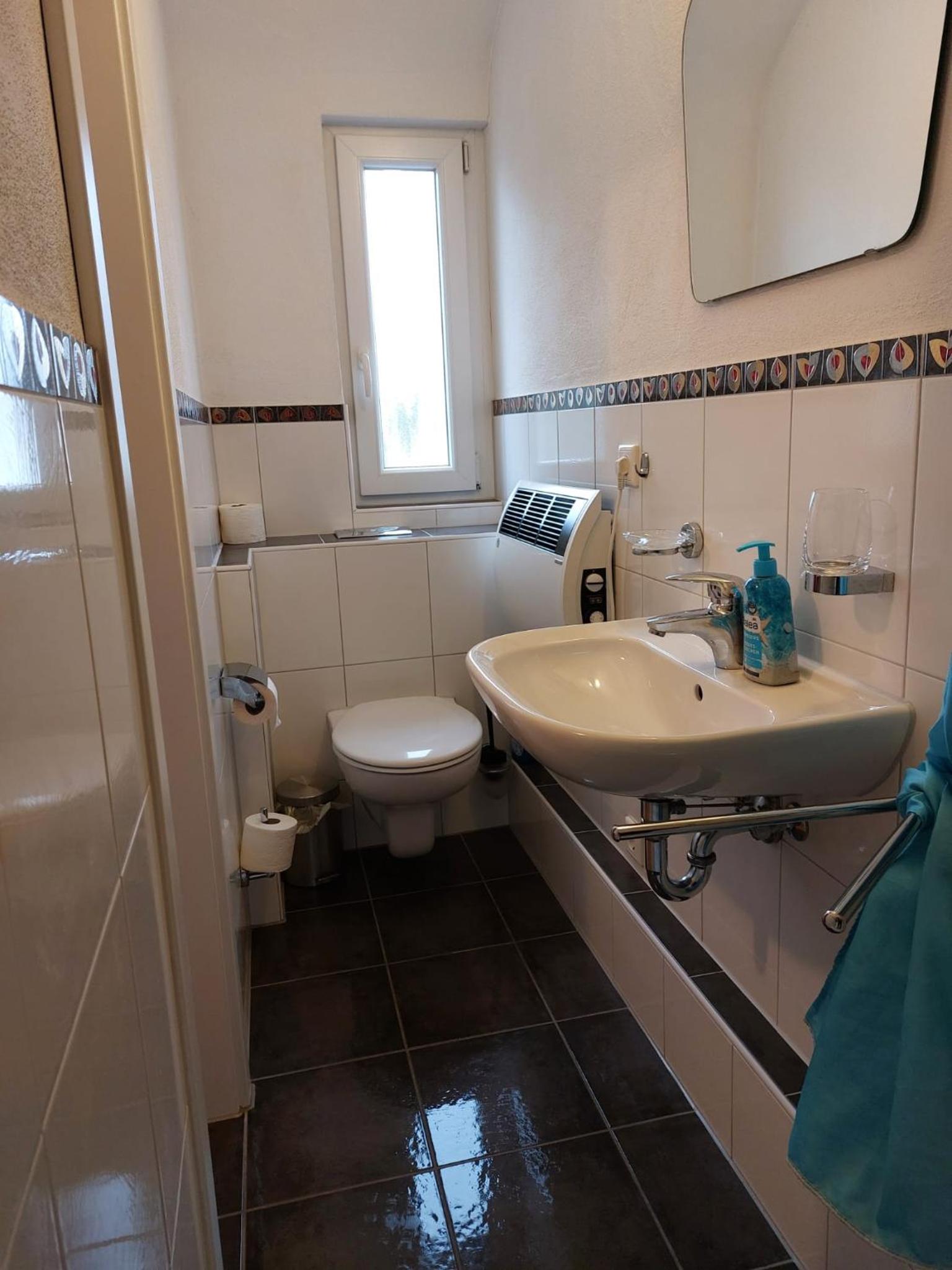 Small Single Room photo 2