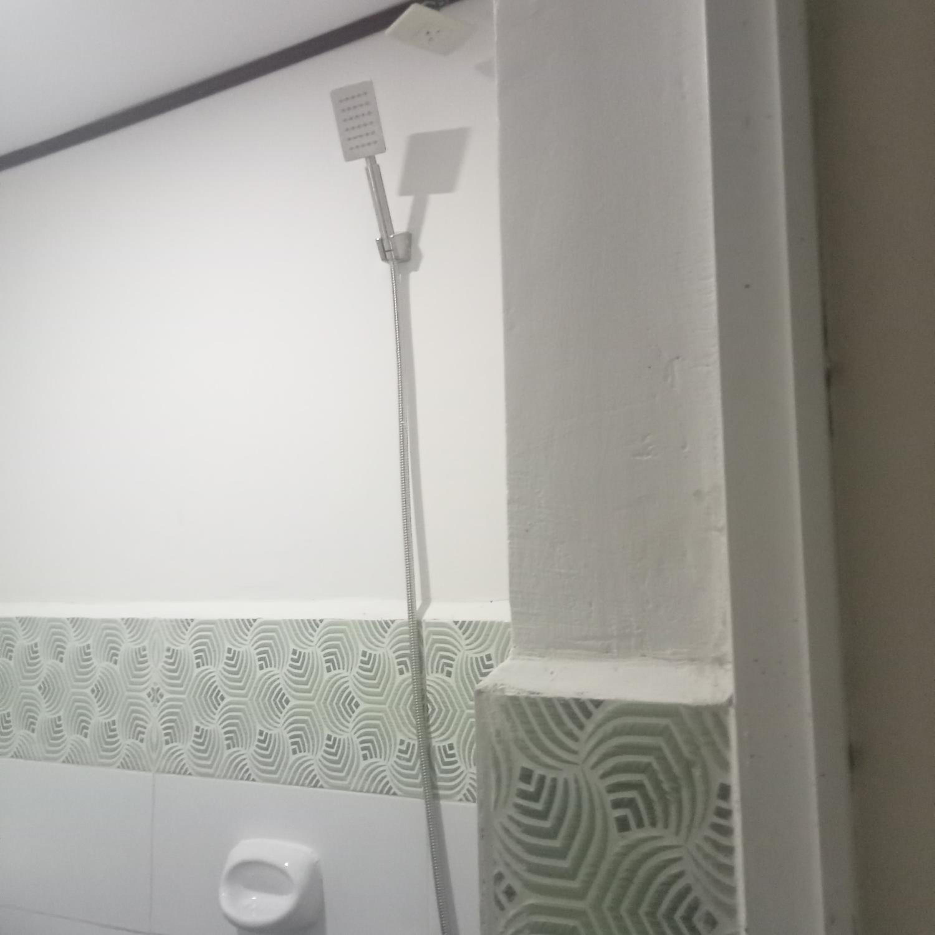 Double or Twin Room with Private Bathroom - Photo 3
