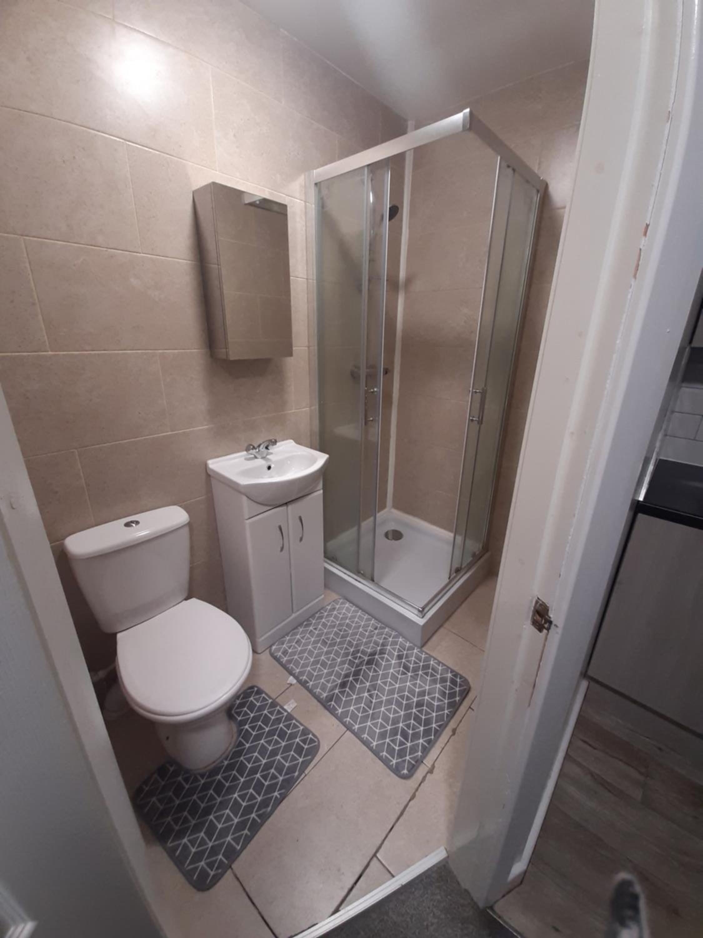 Single Room photo 3