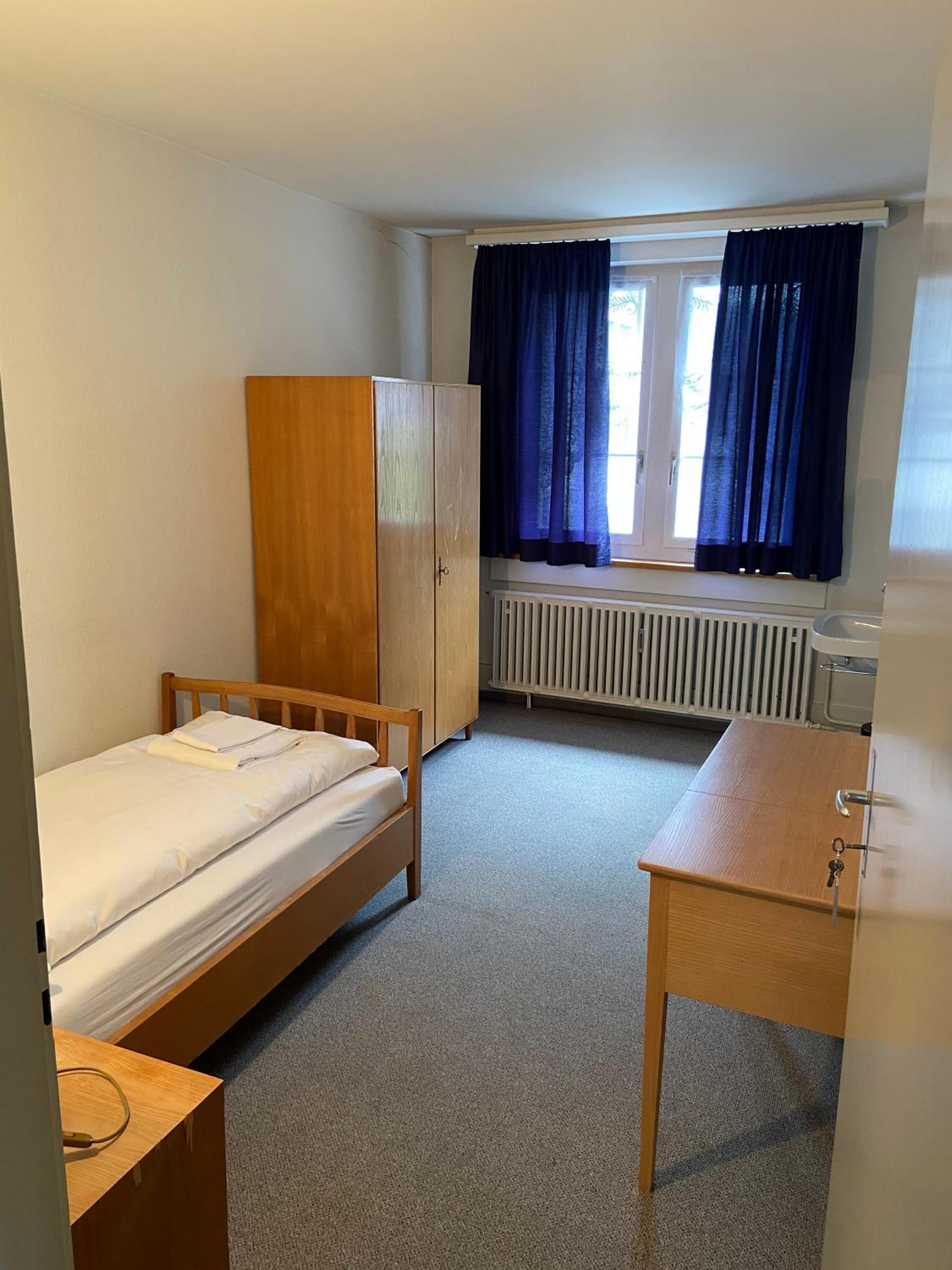 Single Room photo 2