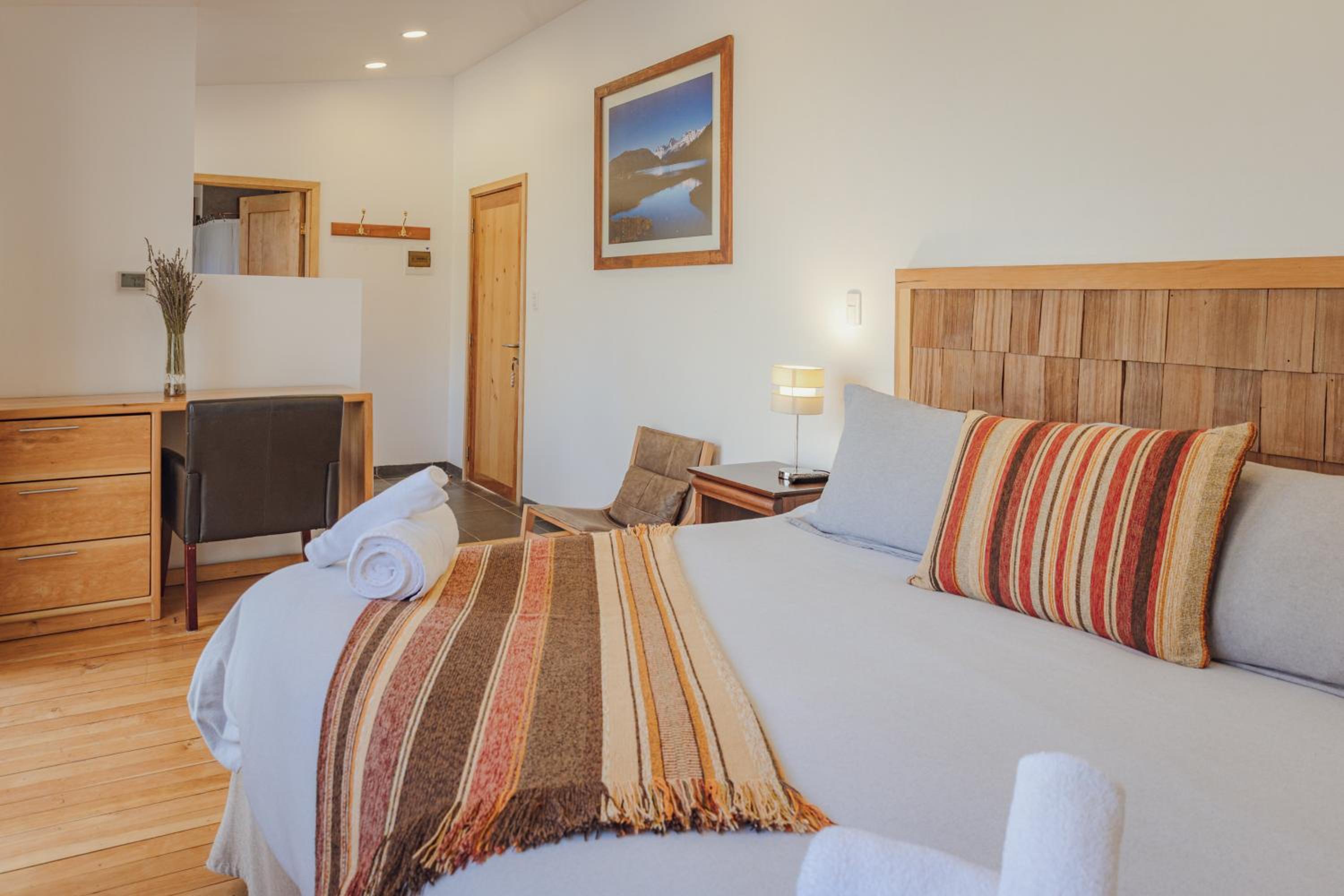 Standard Double or Twin Room photo 2