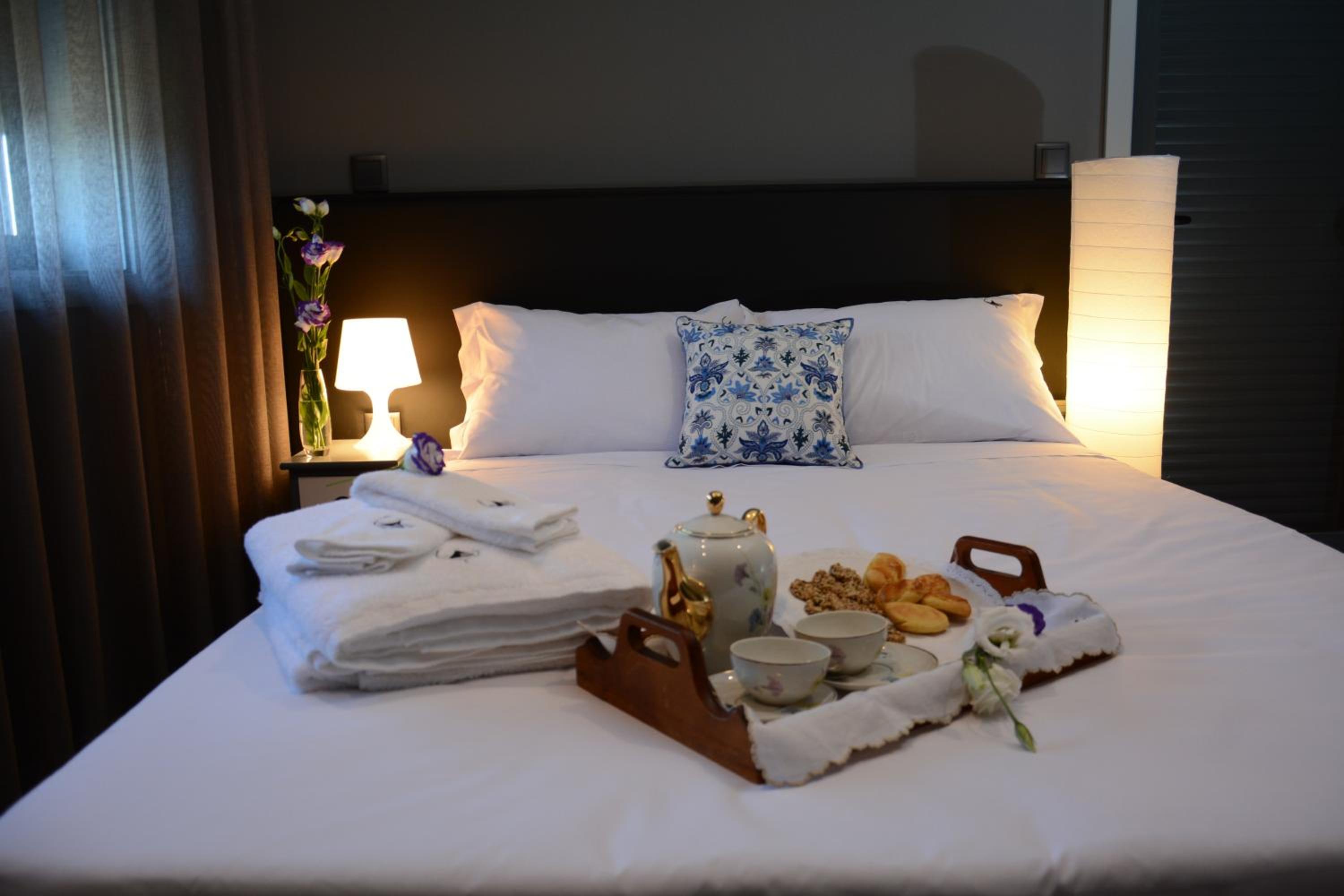 Double Room - Photo 7