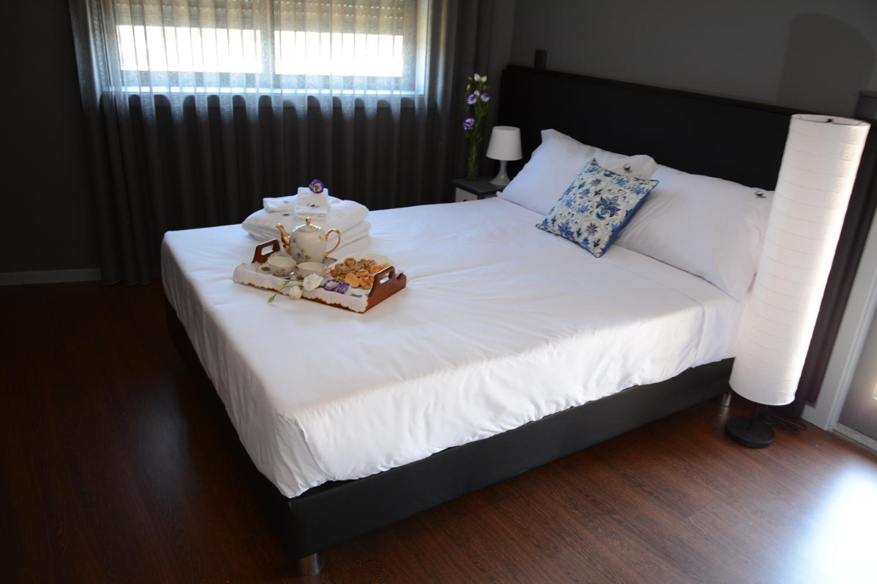 Double Room - Photo 6