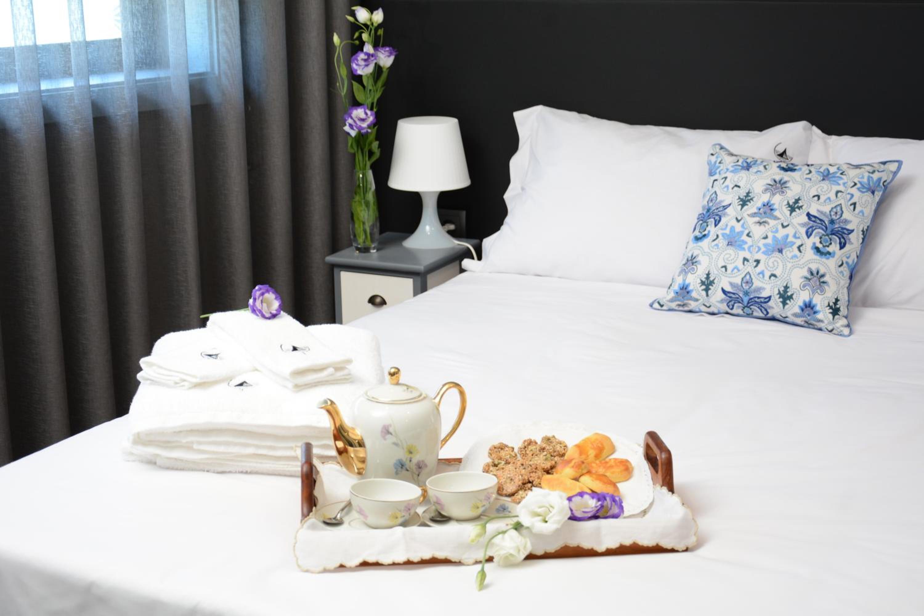 Double Room - Photo 2
