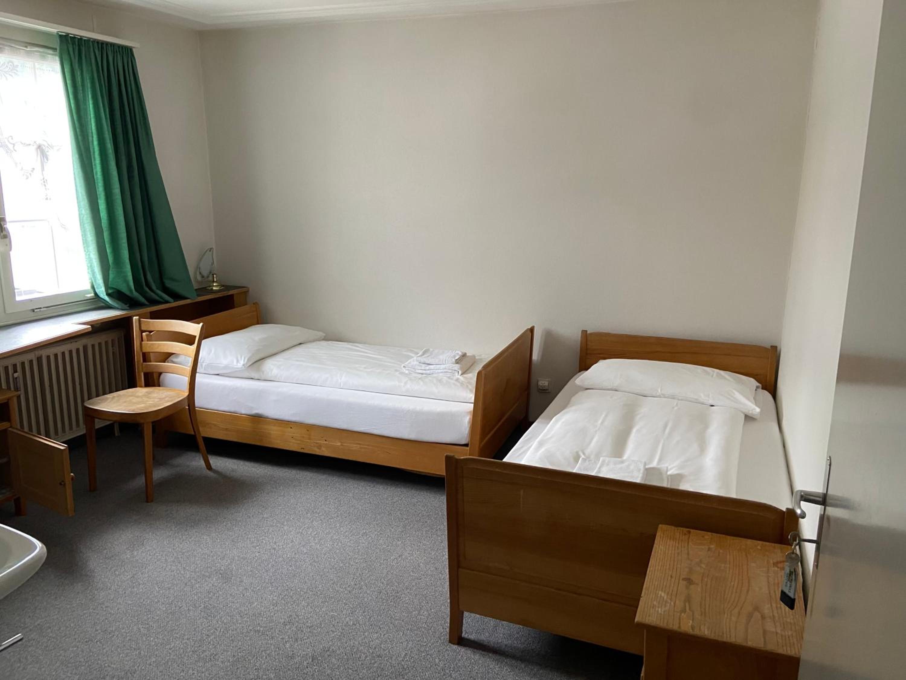 Standard Double Room photo 3