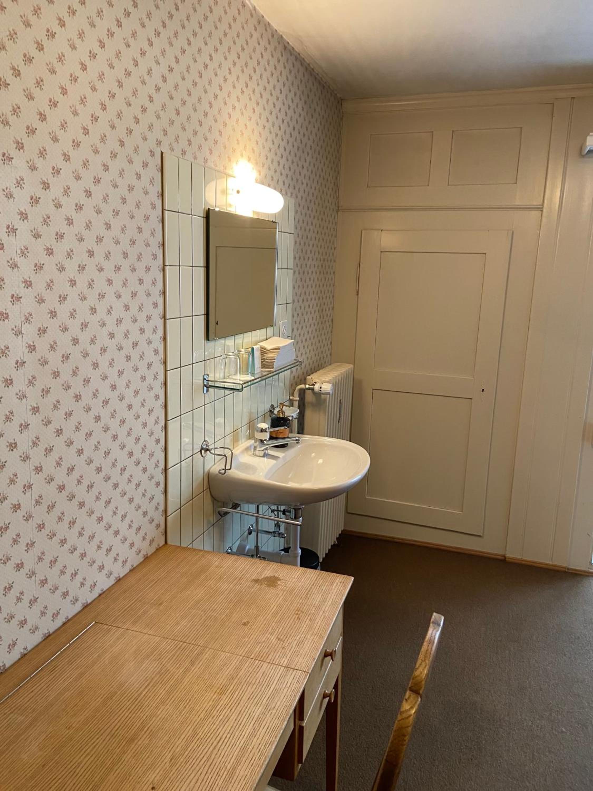 Single Room photo 2