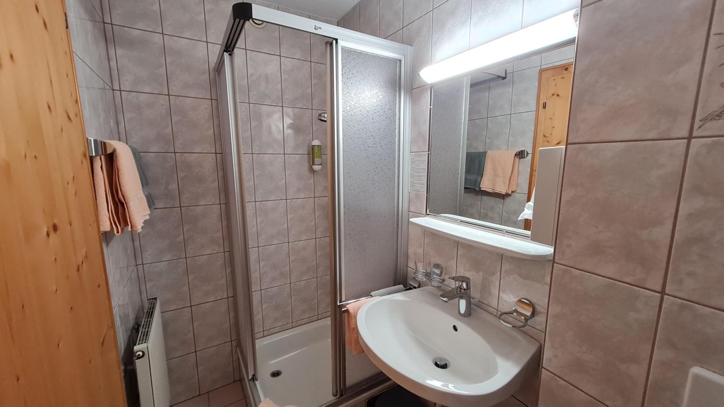 Single Room with Shower photo 2