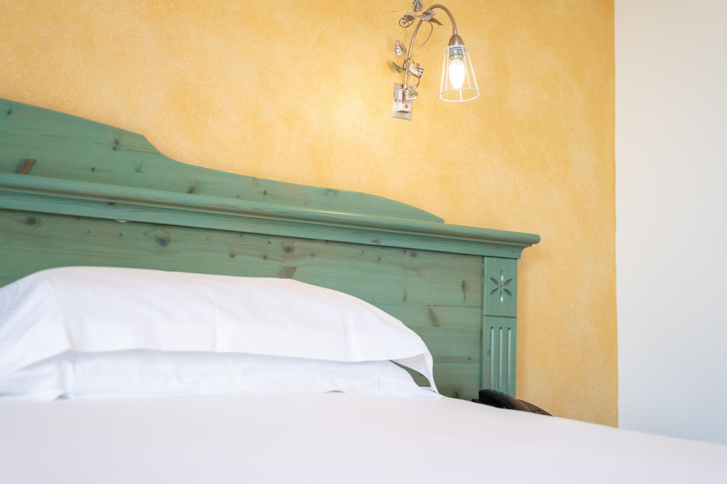 Standard Double Room - Photo 1