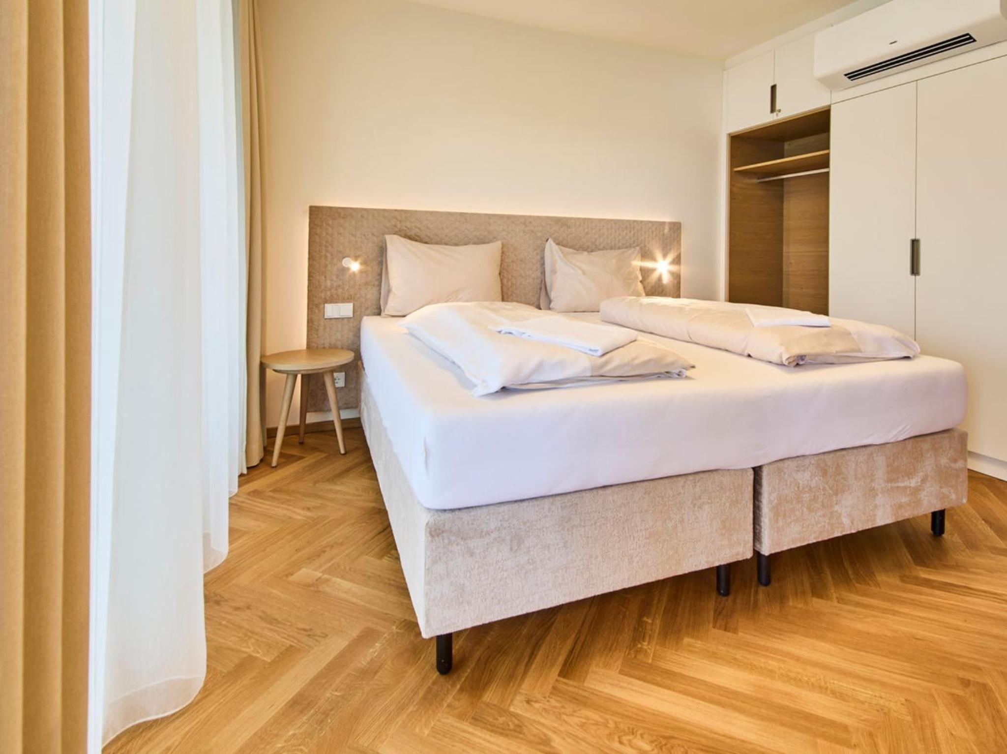 Suite with Lake View photo 3