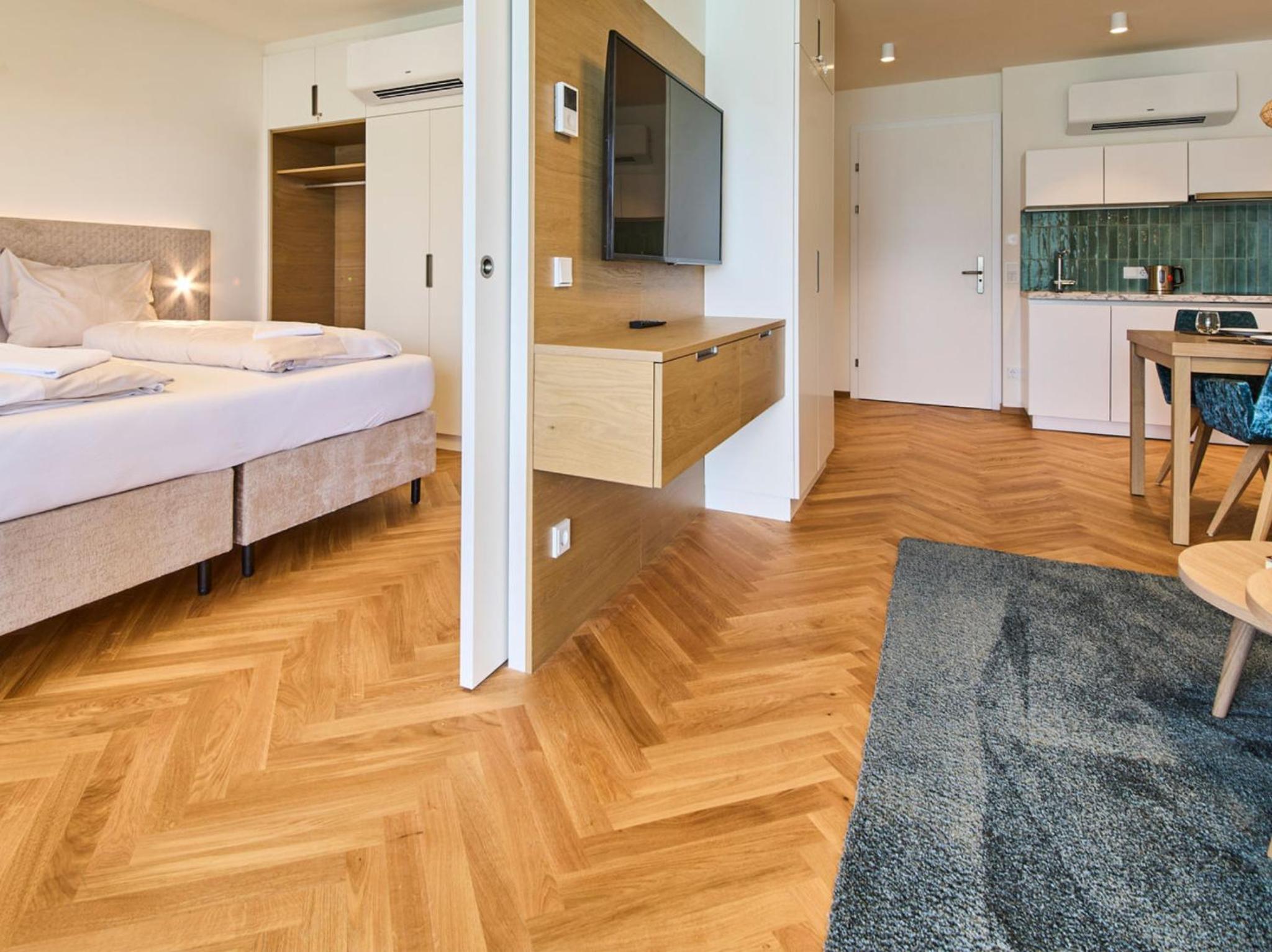 Suite with Lake View photo 2