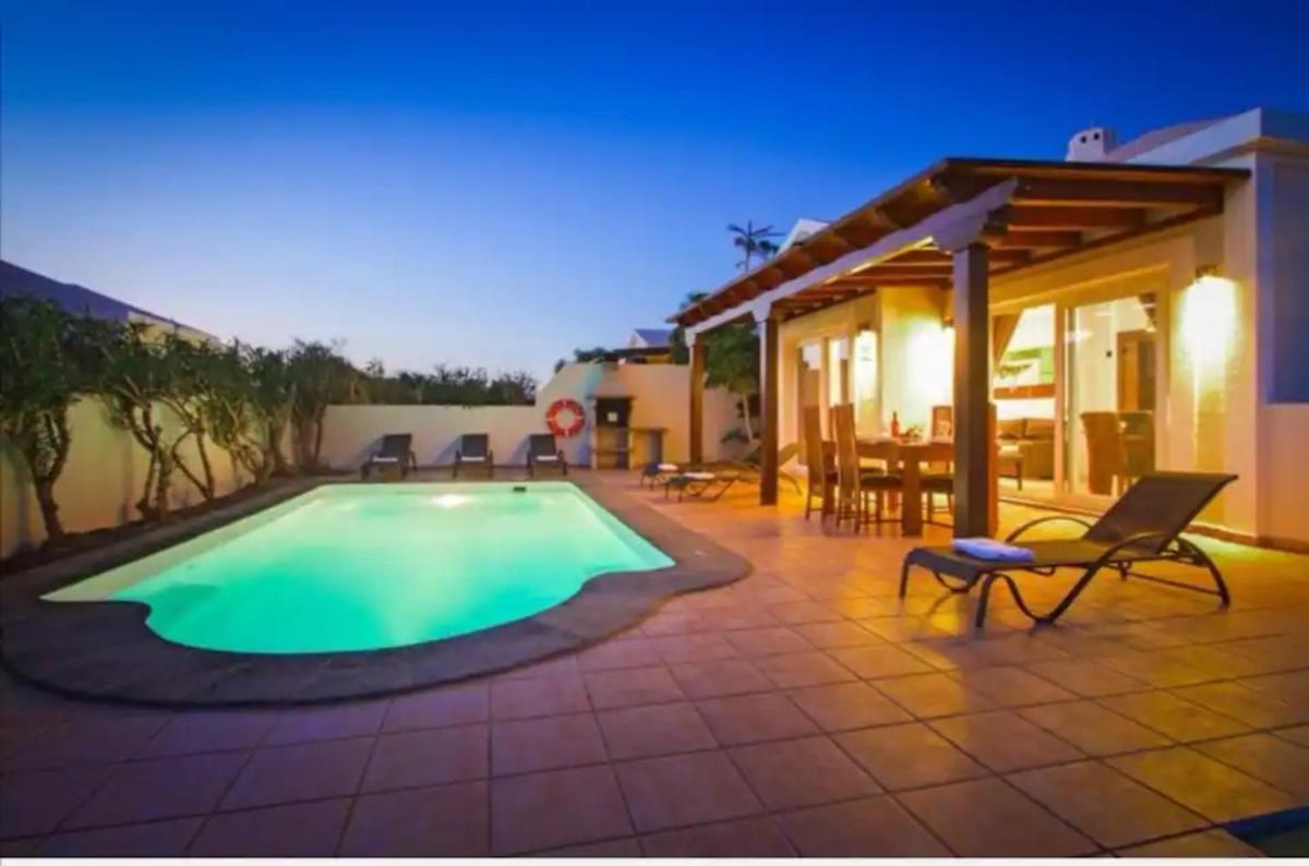 Villa with Garden View photo 3