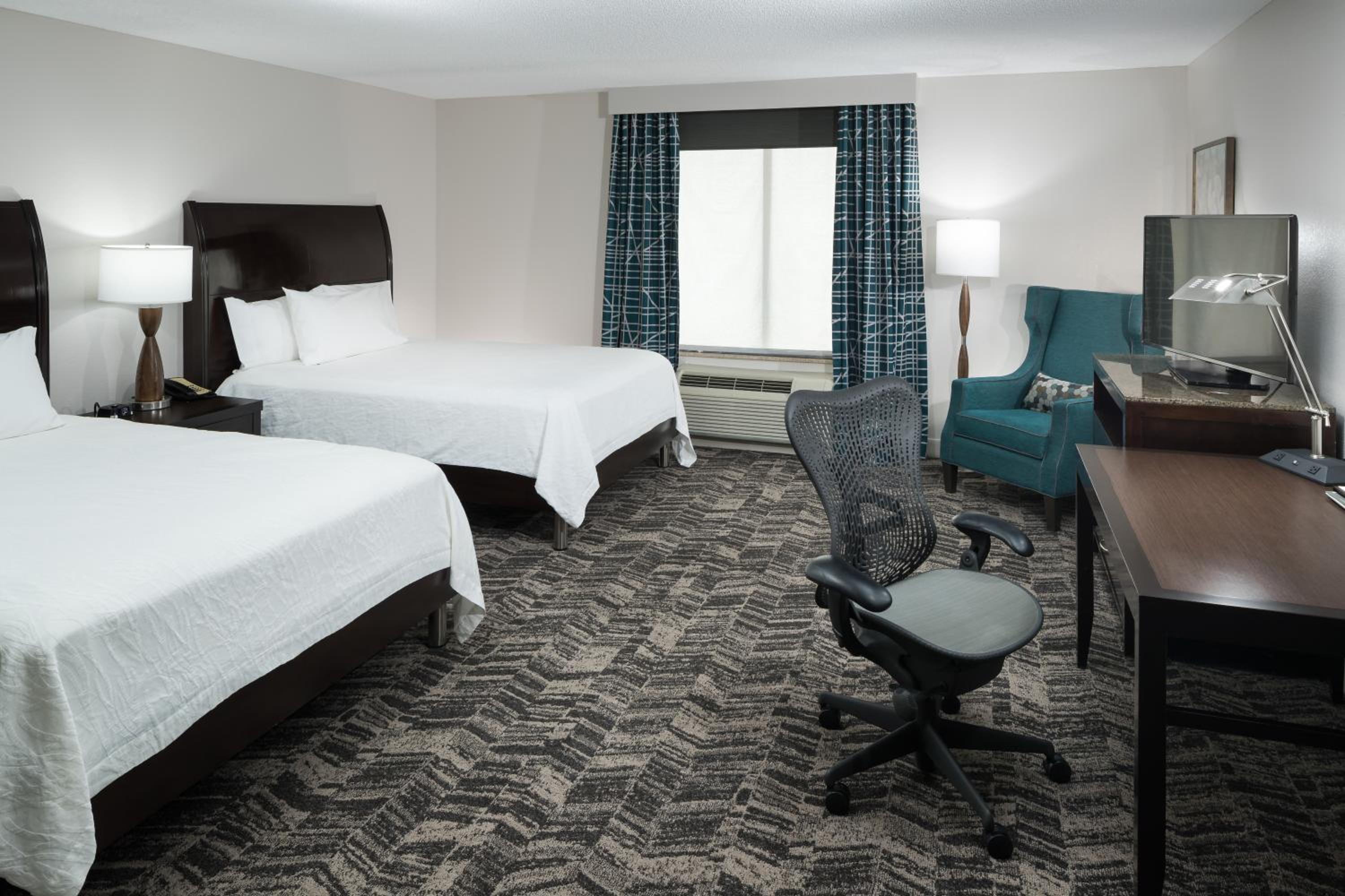 Queen Room with Two Queen Beds and Accessible Tub - Mobility Access - Photo 1