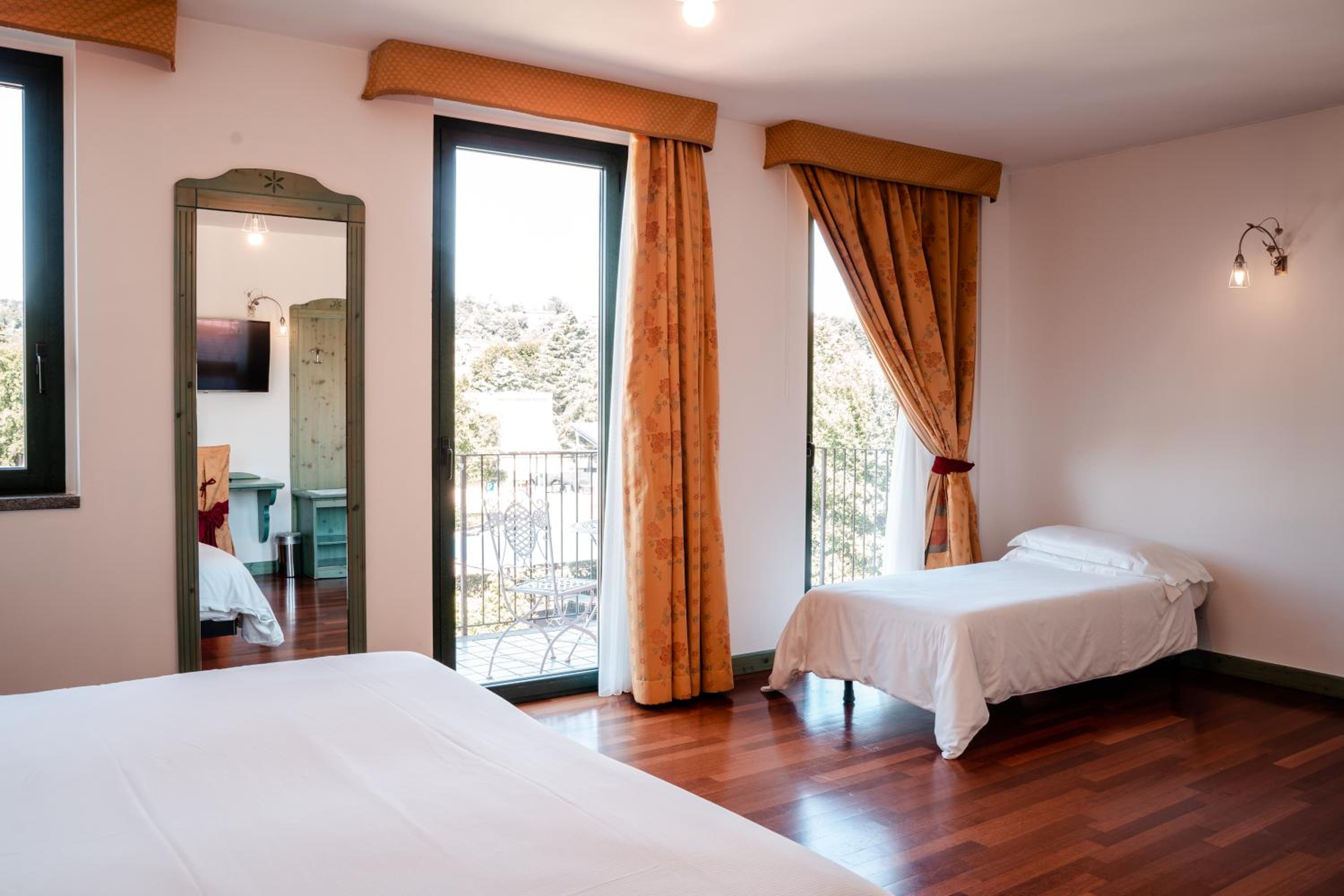 Triple Room - Photo 7