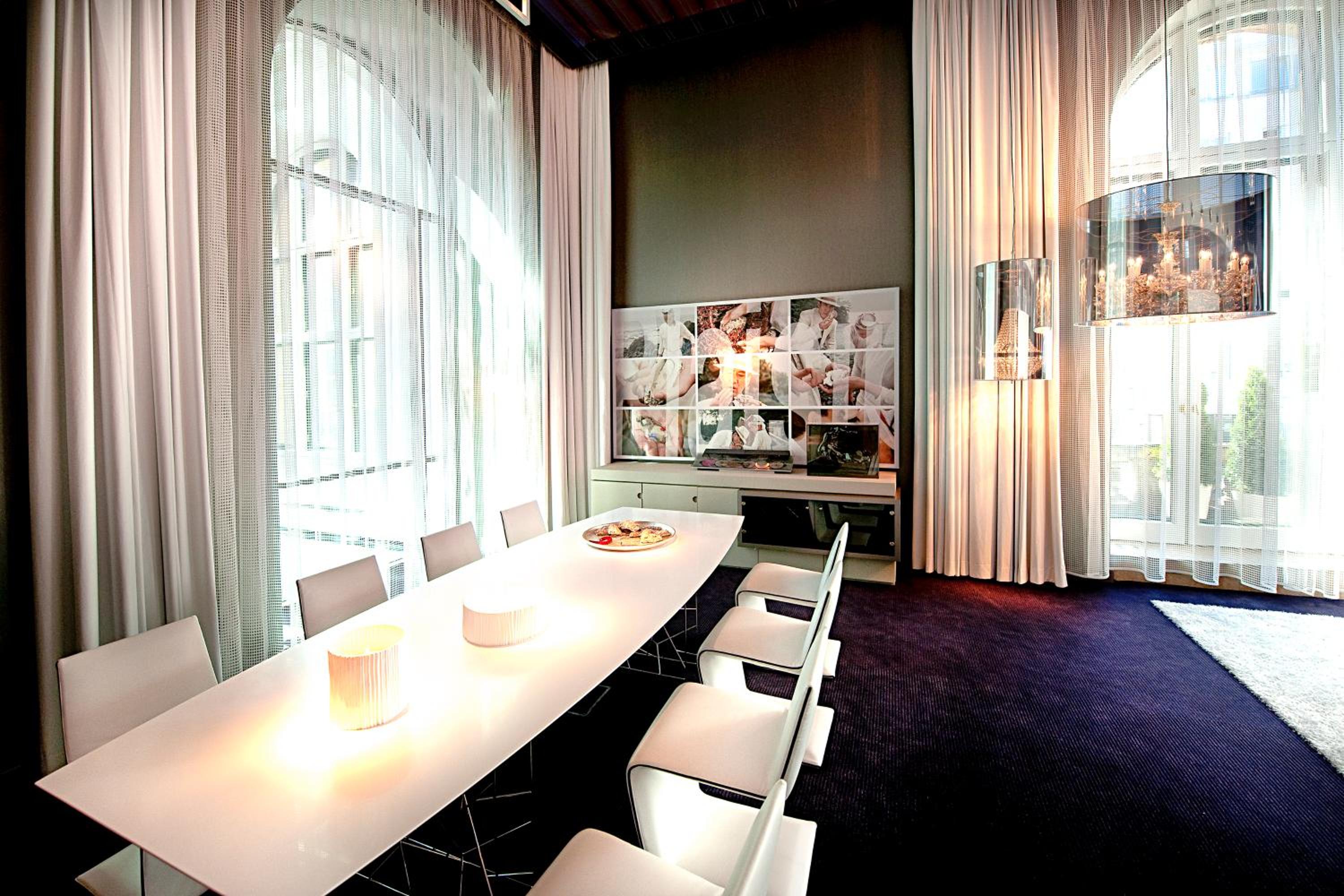 Apartment Suite with Balcony