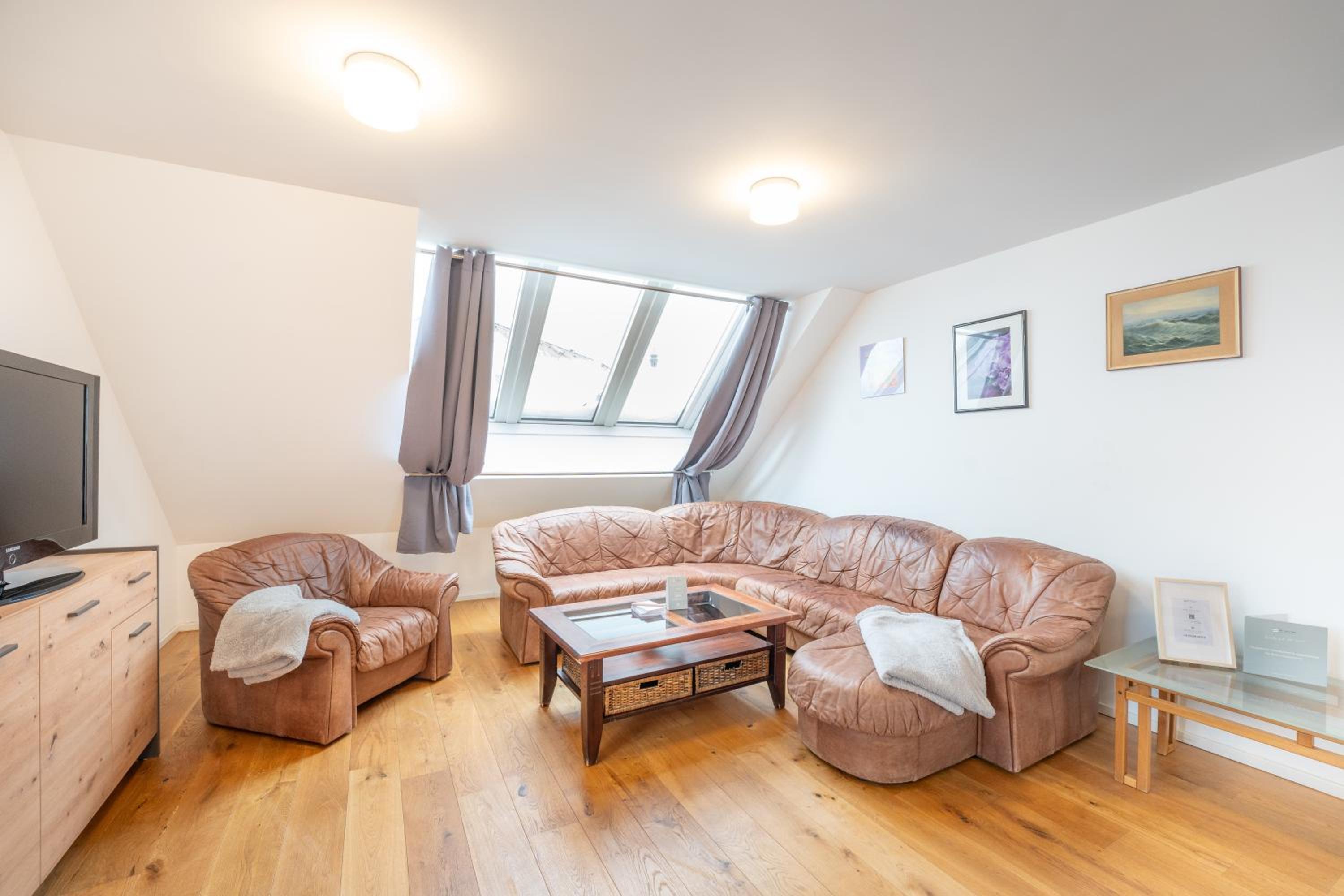 Apartment photo 3