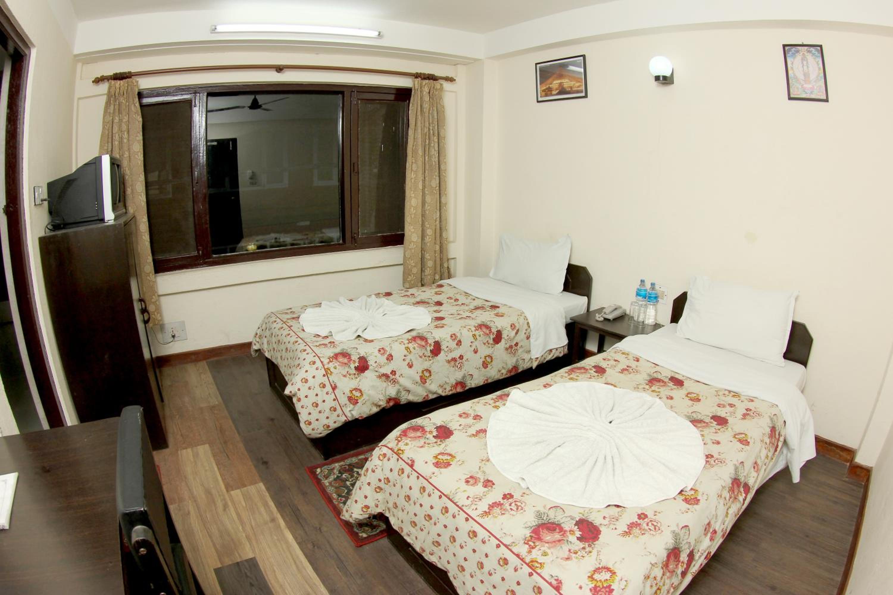 Standard Double or Twin Room - Photo 1