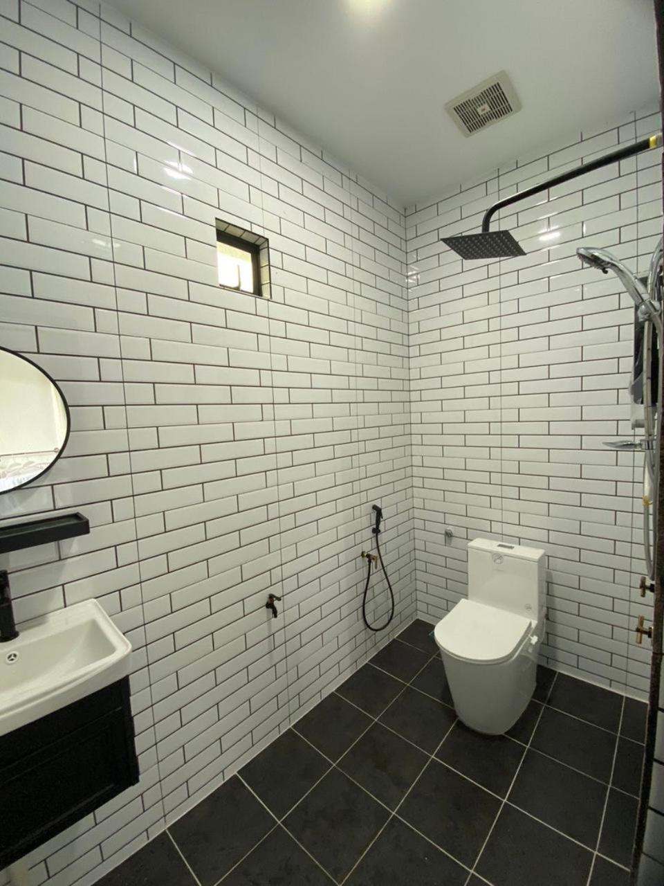 One-Bedroom House photo 3