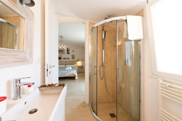 Comfort Triple Room with Shower photo 2