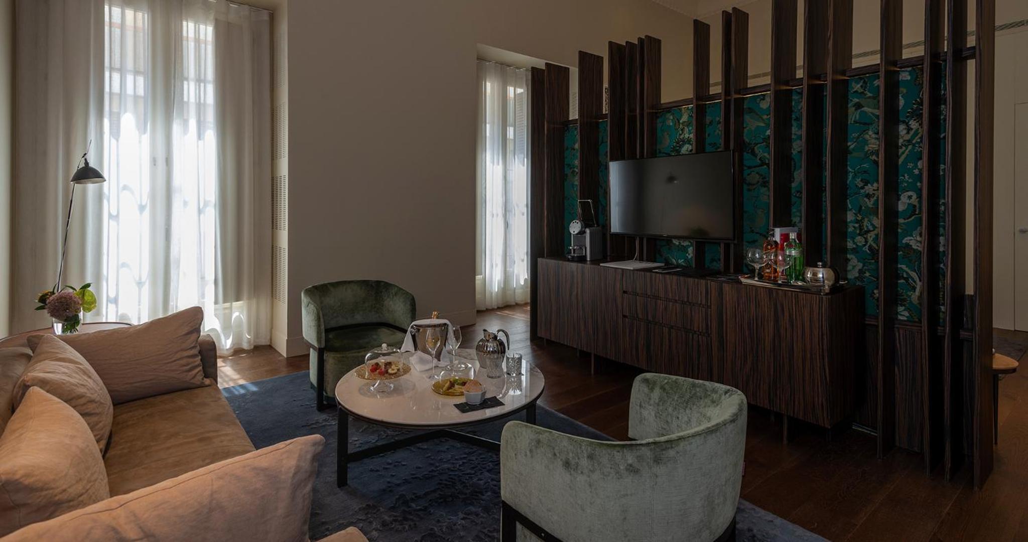 Suite Suite