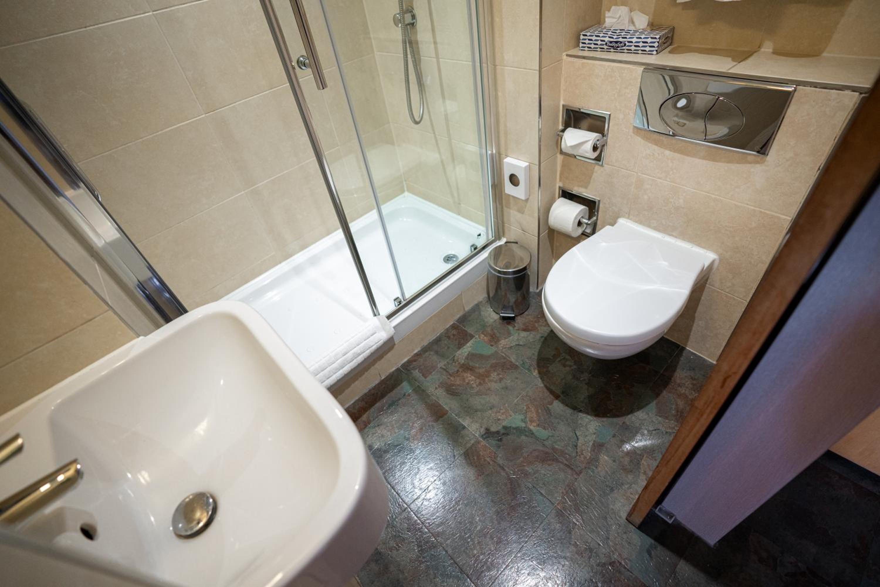 Compact Double Room photo 3