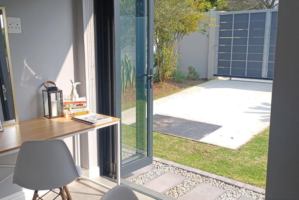One-Bedroom House photo 3
