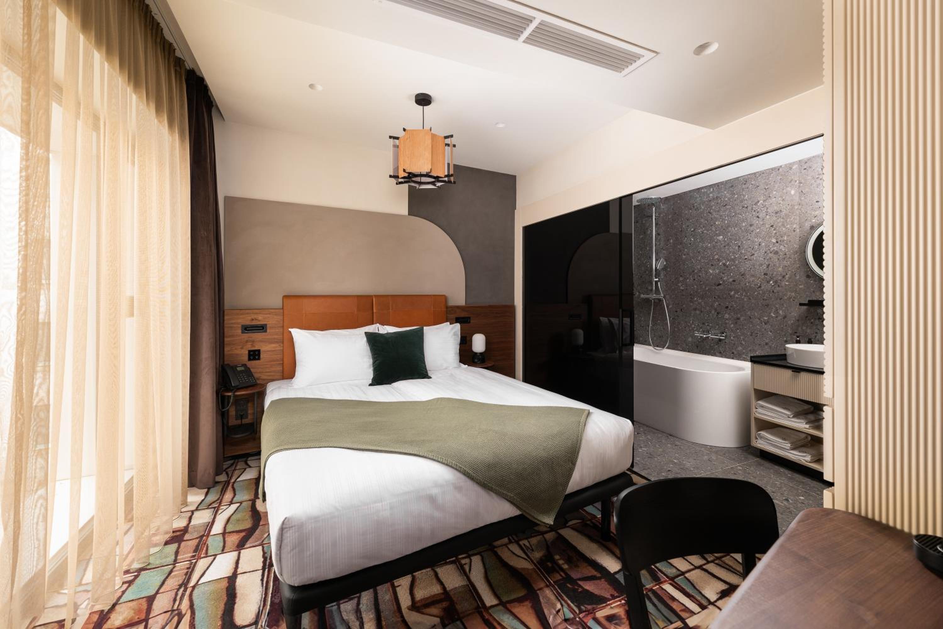 Double or Twin Room - Photo 6